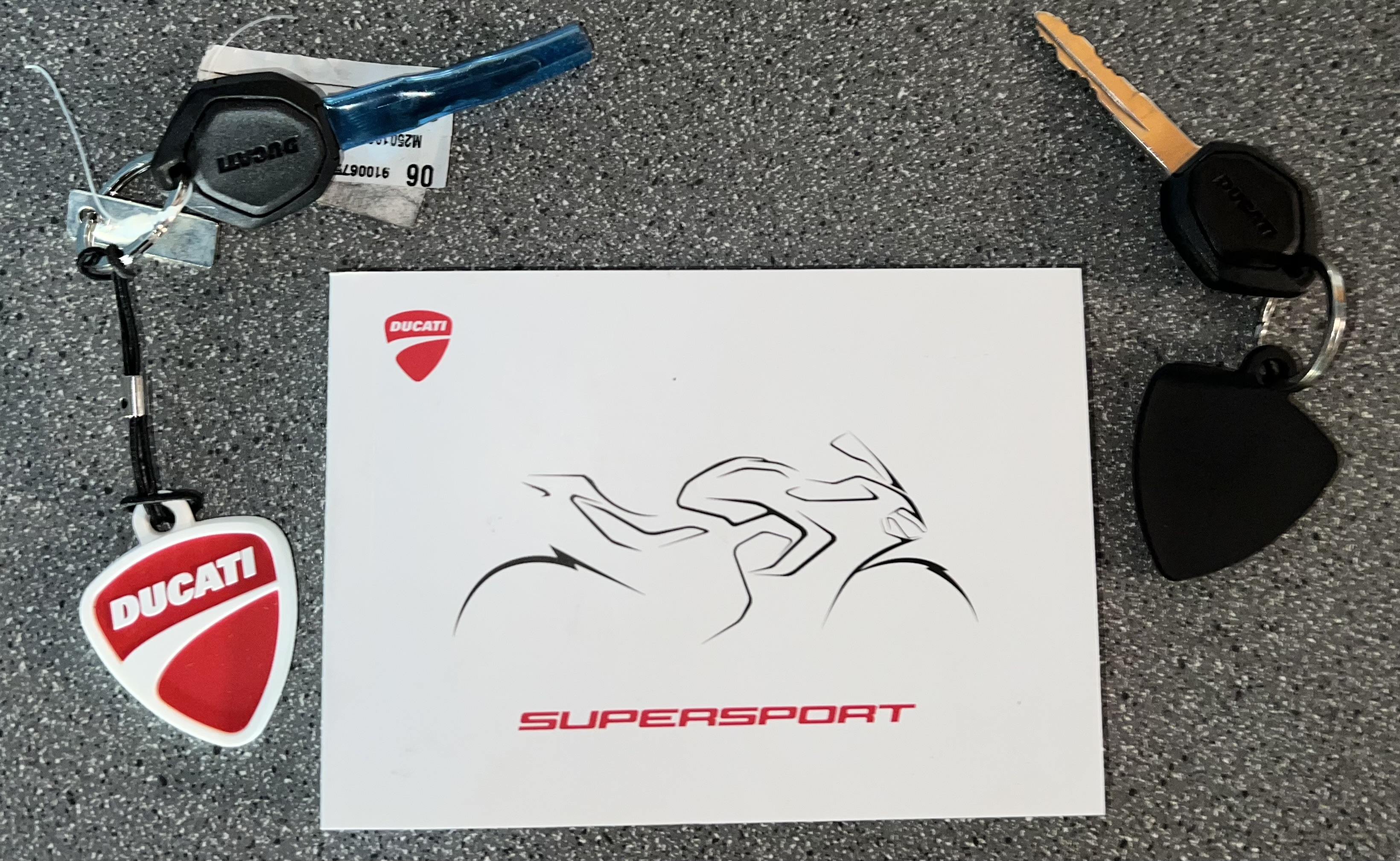 2023 DUCATI SUPERSPORT 950 S SPORTS