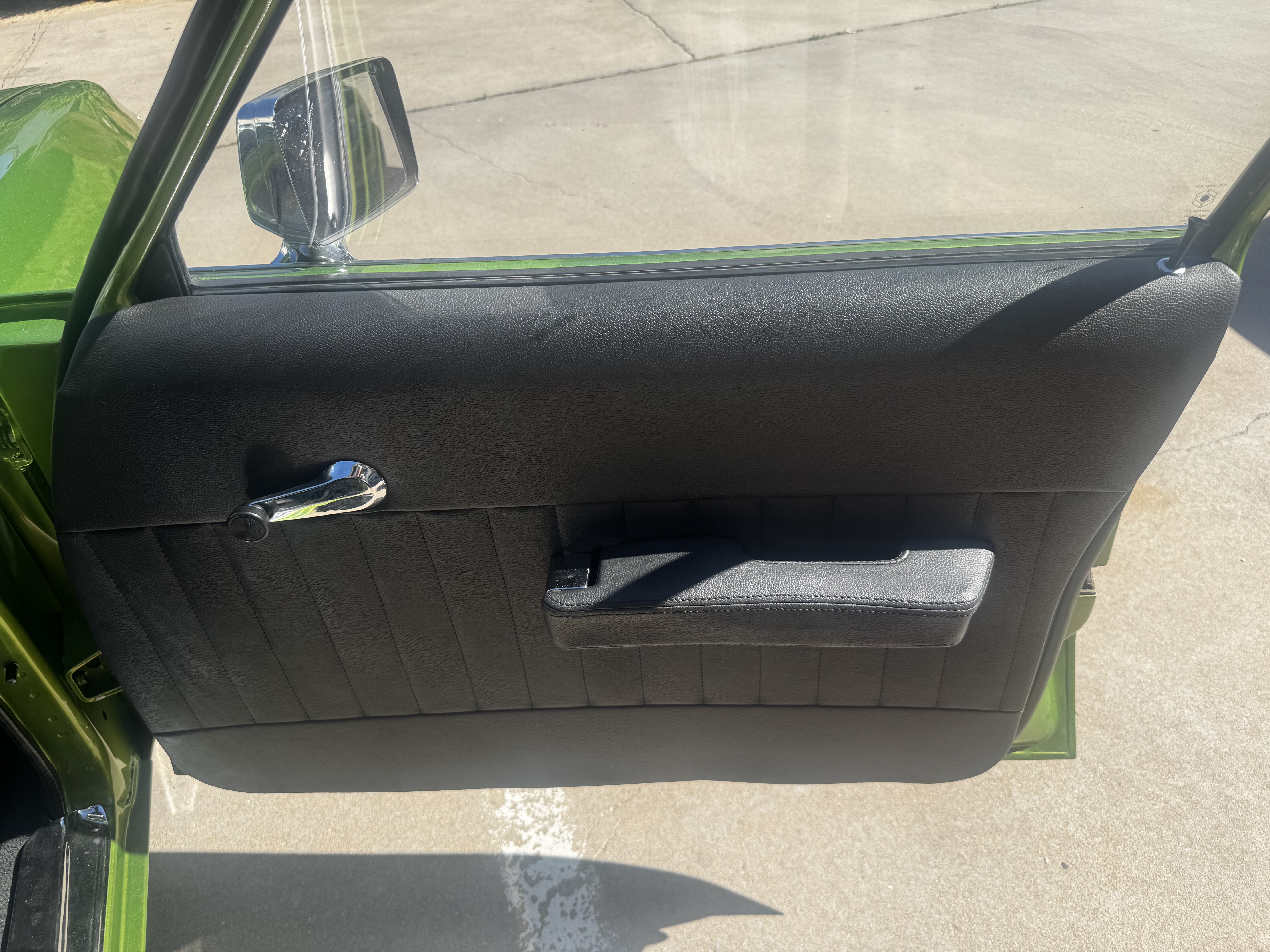 1977 HOLDEN HOLDEN HZ 1000KG 2M 3 SP MANUAL TRAY