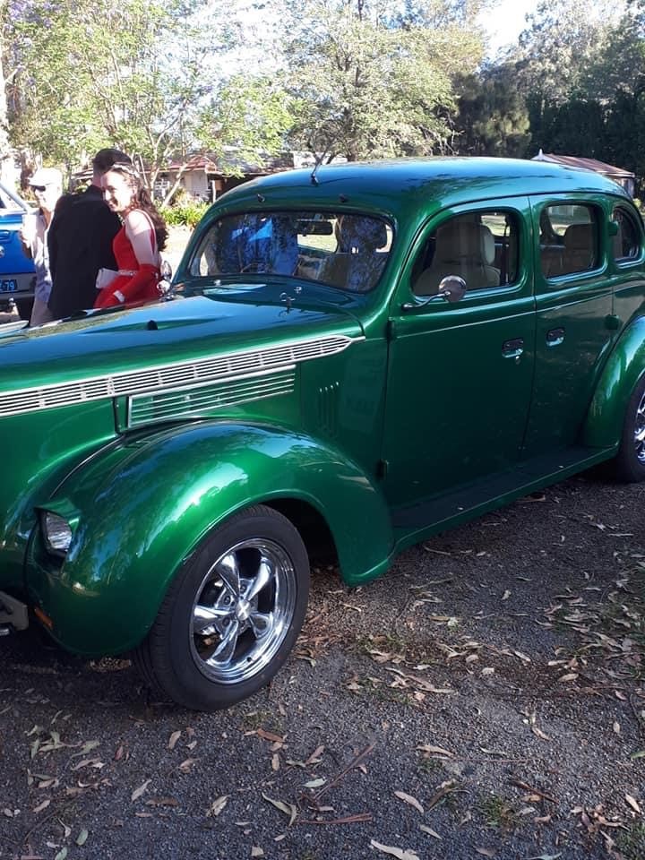 1937 CHRYSLER ROYAL RODDED SEDAN