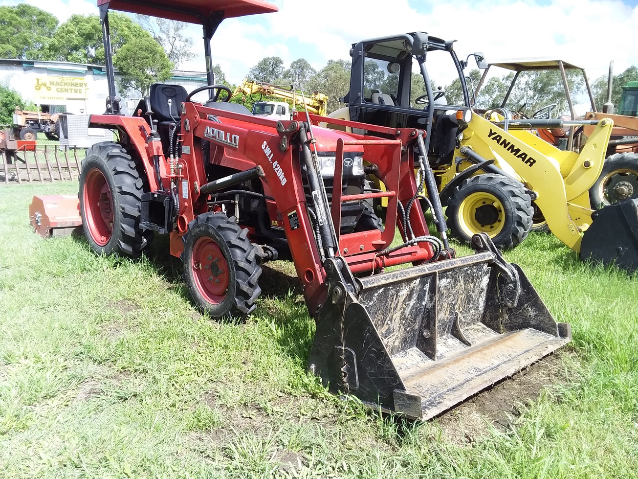 Apollo 354 Tractor