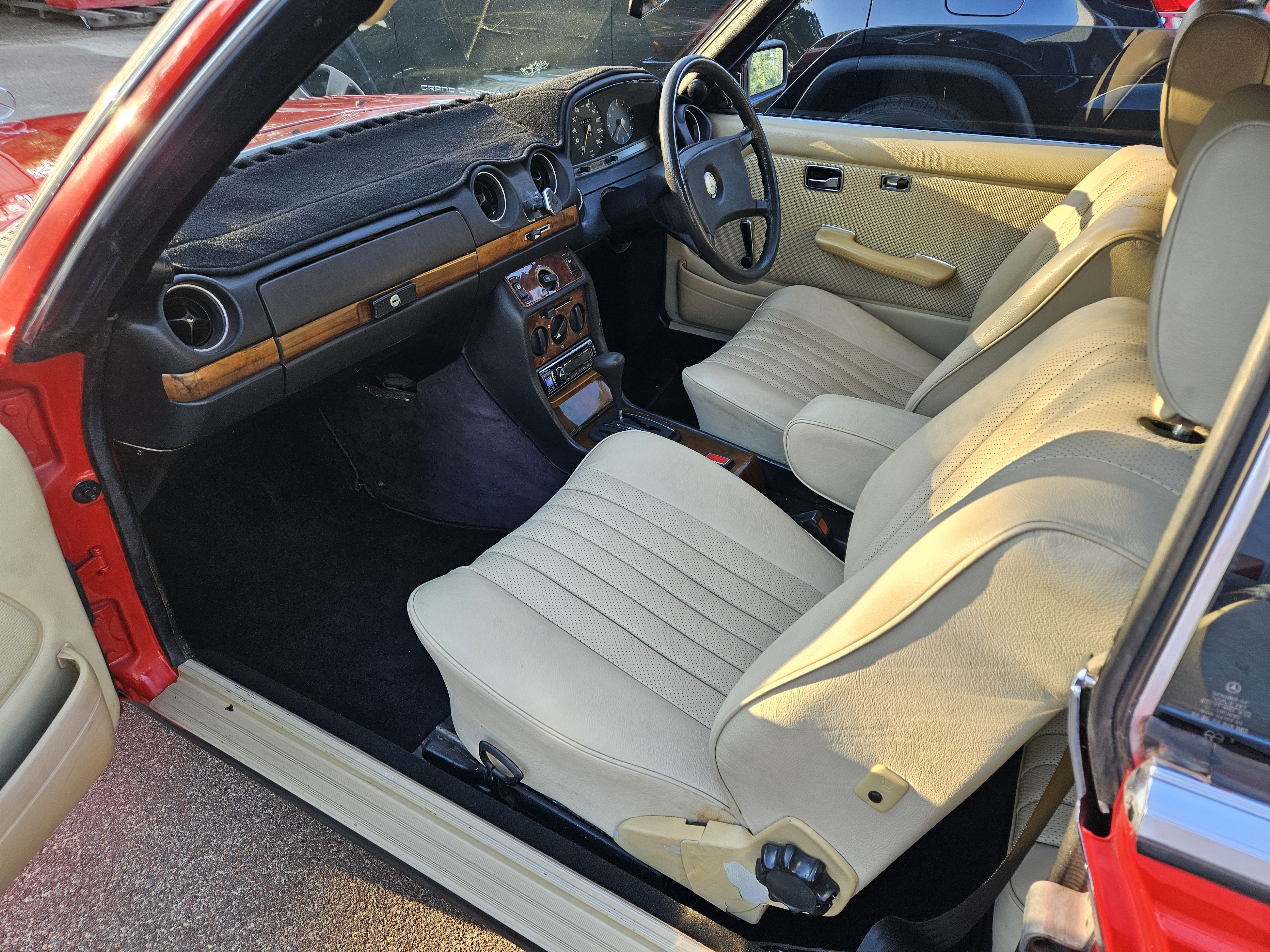 1978 MERCEDES-BENZ 280 W123 CE 4 SP AUTOMATIC 2D COUPE