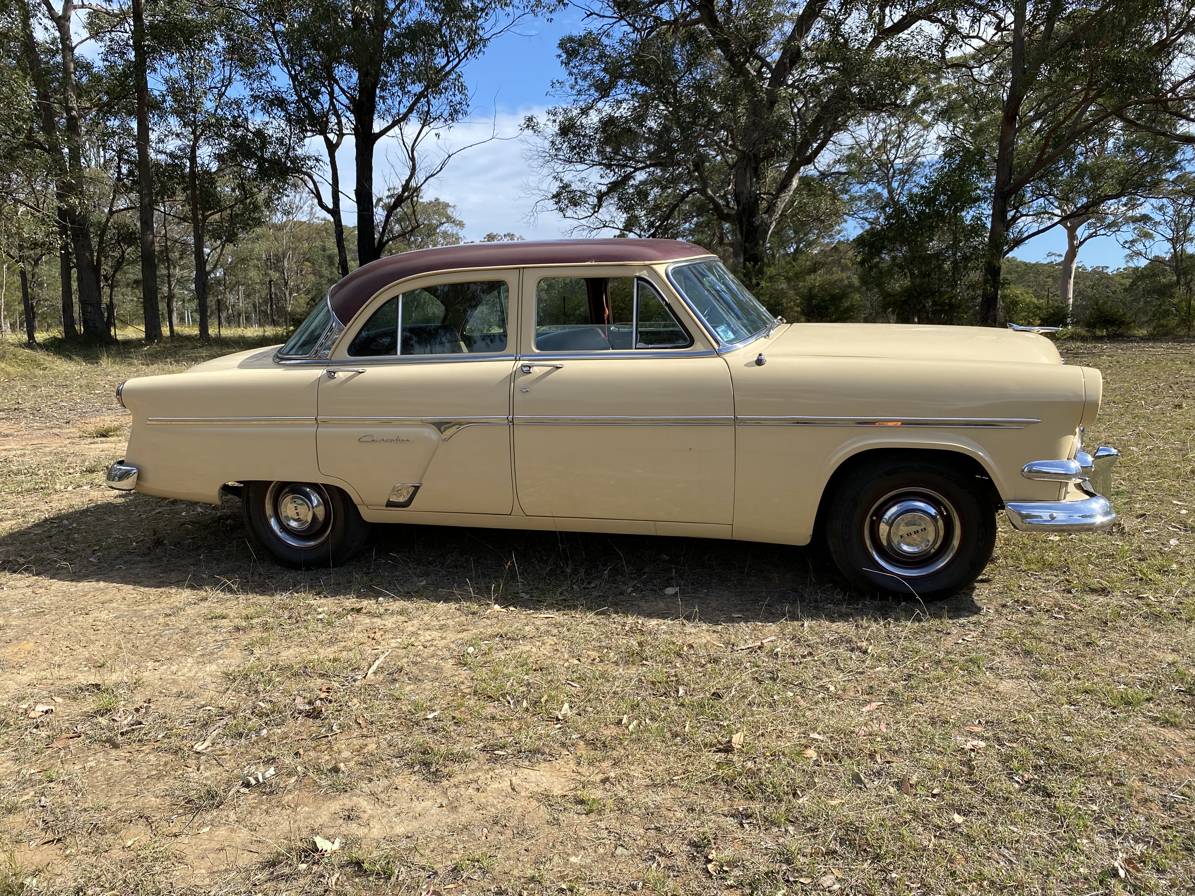 1954 FORD CUSTOMLINE SINGLE SPINNER MANUAL 4D SEDAN