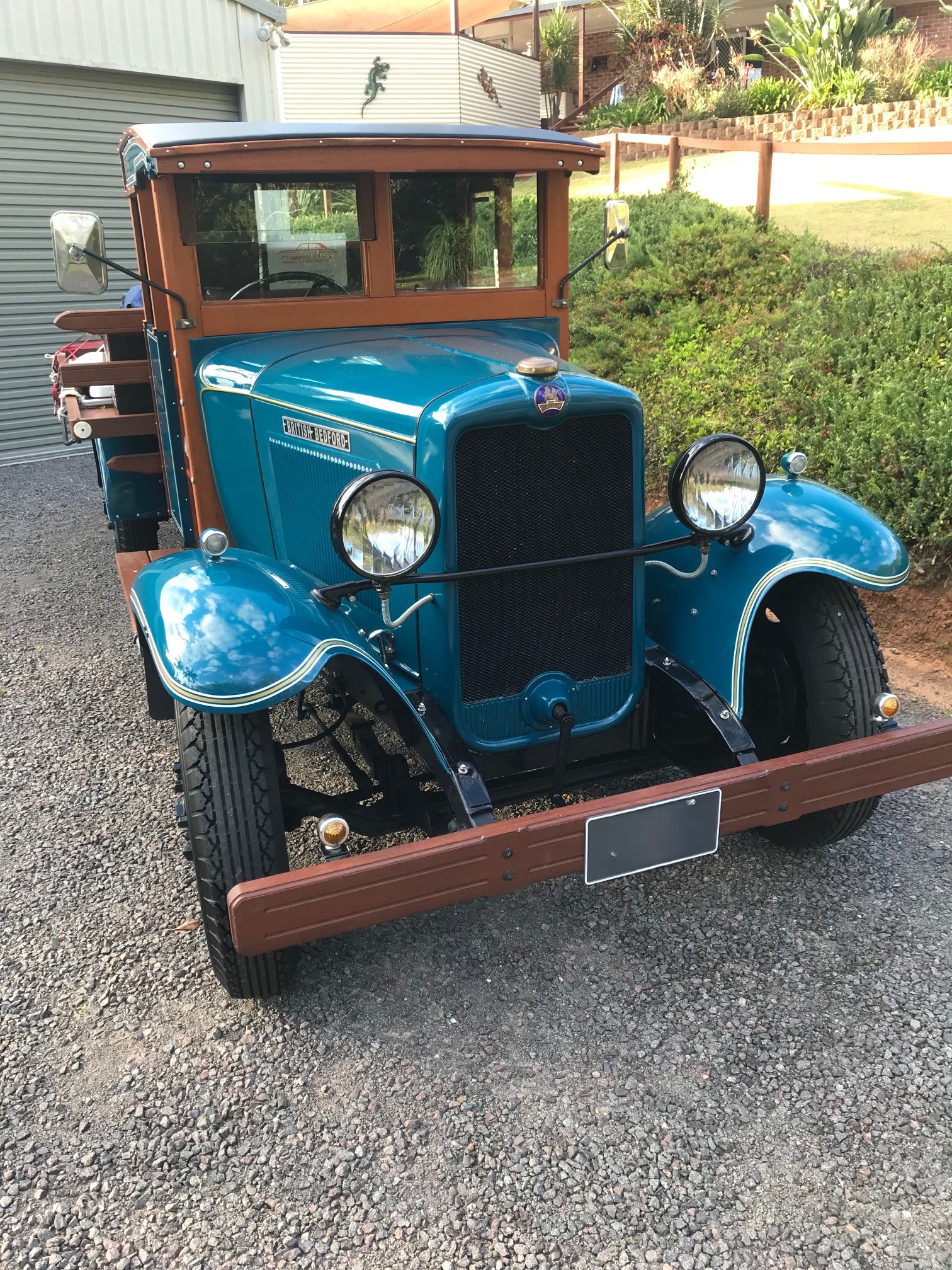 1932 BEDFORD WS DELIVERY TRUCK