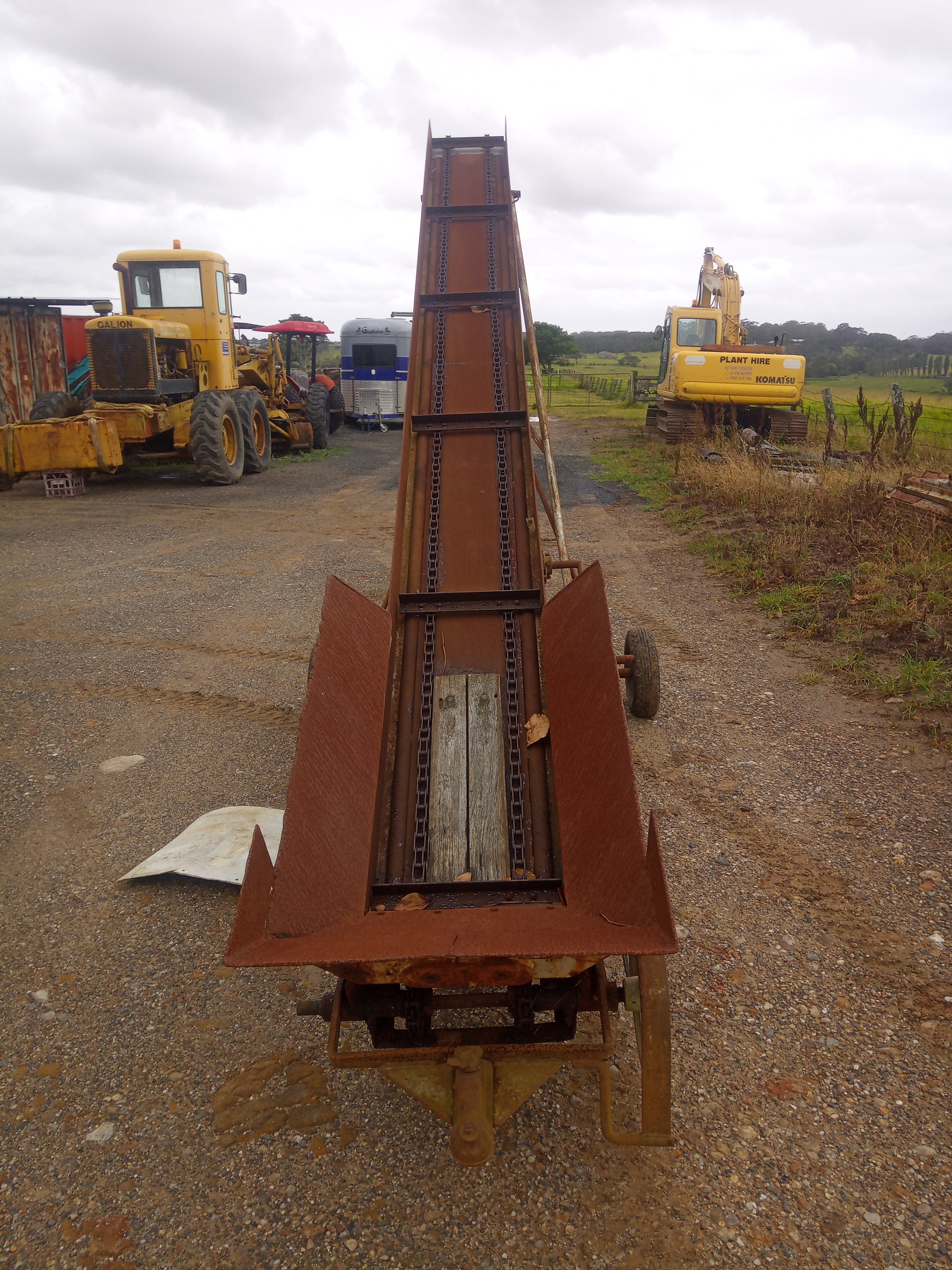 FIREWOOD ELEVATOR