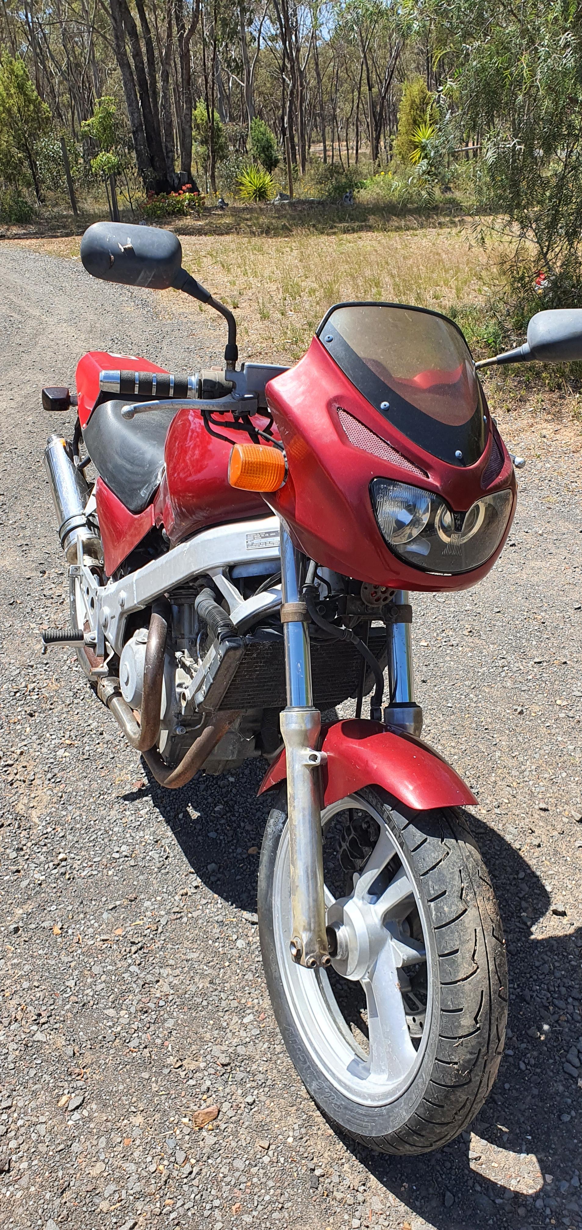 1992 HONDA NTV650 (REVERE) ROAD