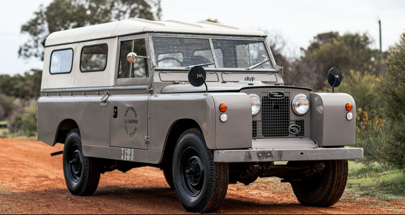 1967 LAND ROVER SERIES IIA 4 SP MANUAL WAGON