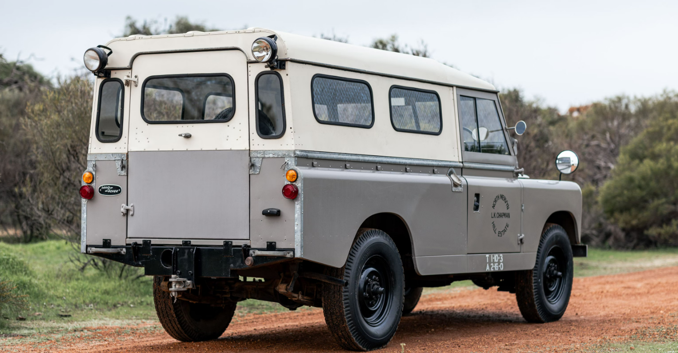 1967 LAND ROVER SERIES IIA 4 SP MANUAL WAGON