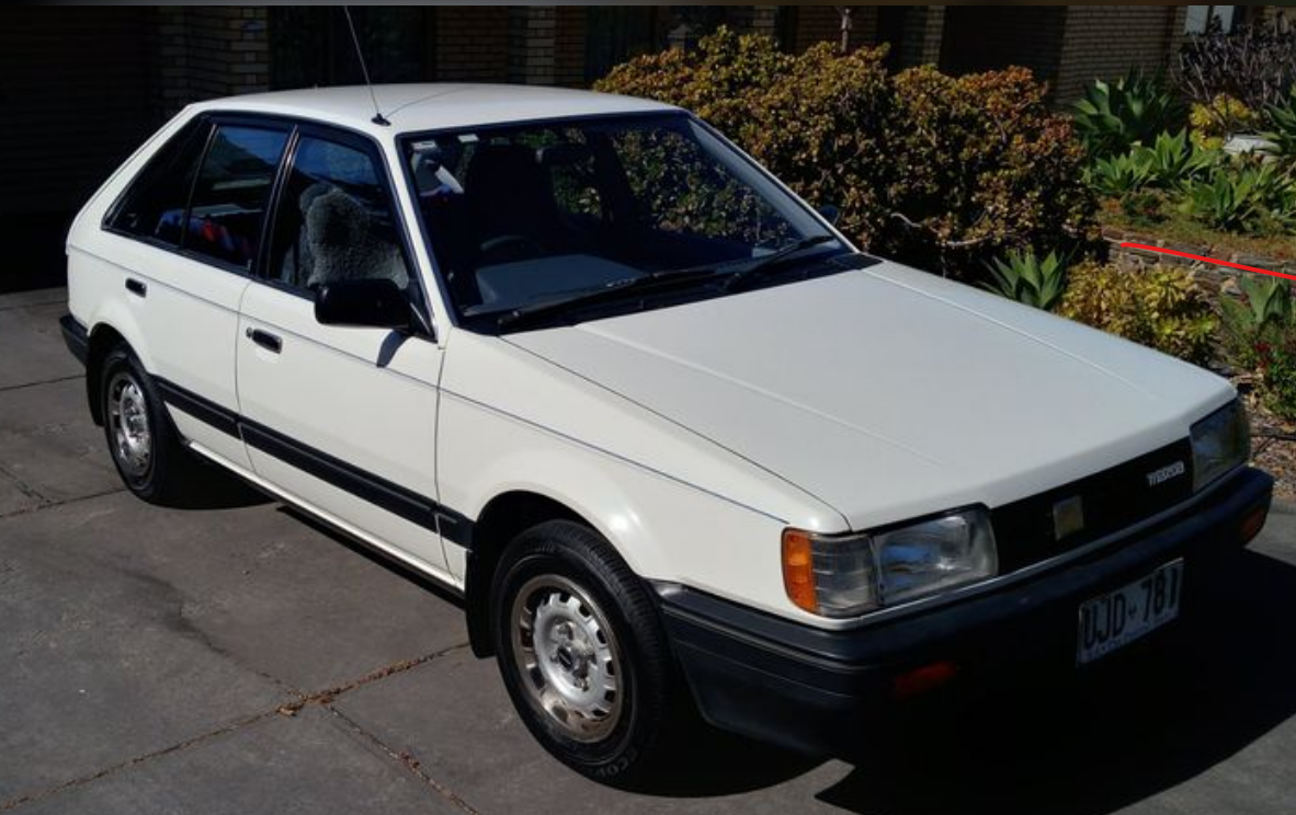 1986 MAZDA 323 SUPER DELUXE 5 SP MANUAL 5D HATCHBACK