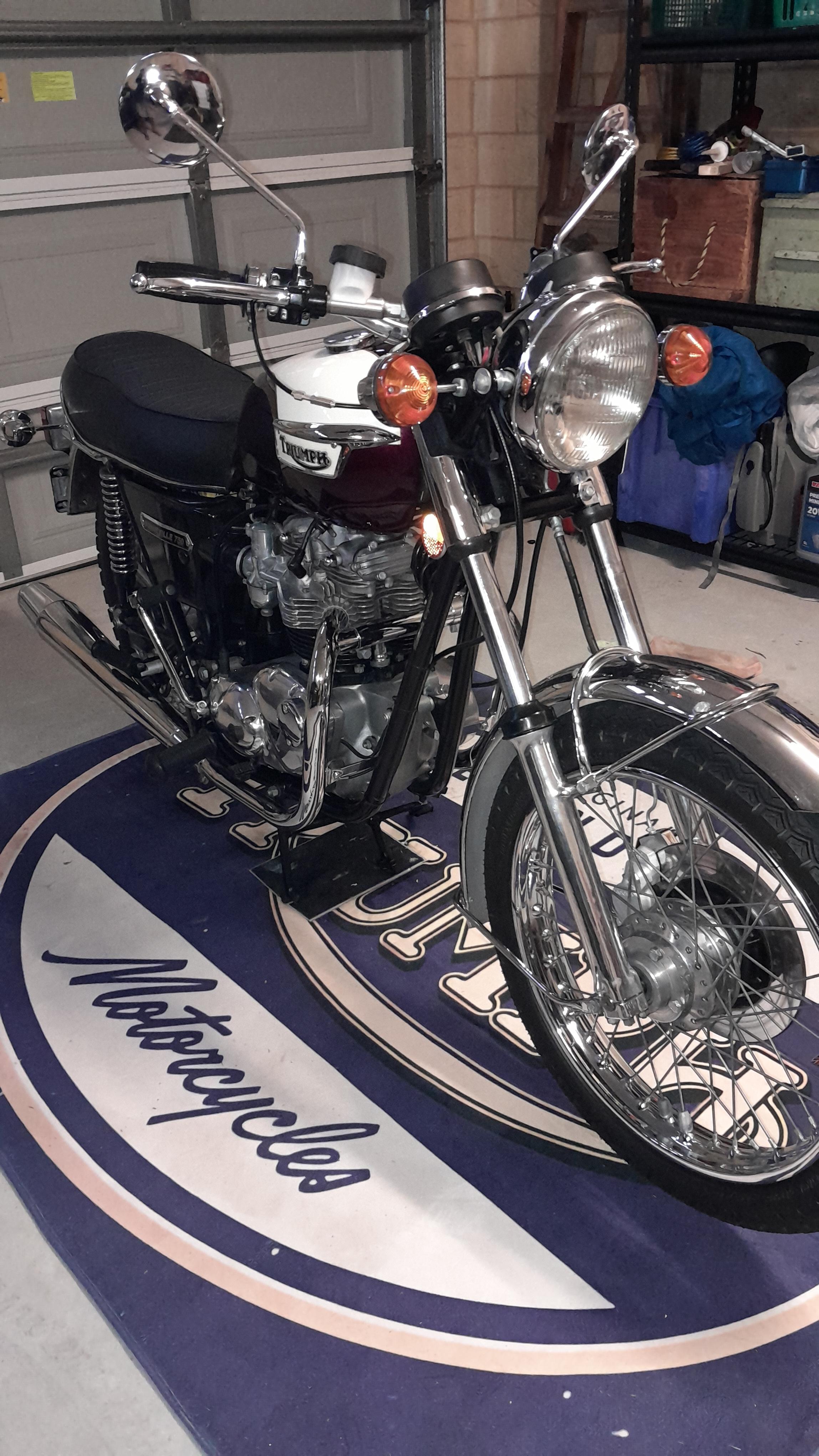 1976 TRIUMPH BONNEVILLE T140V ROAD