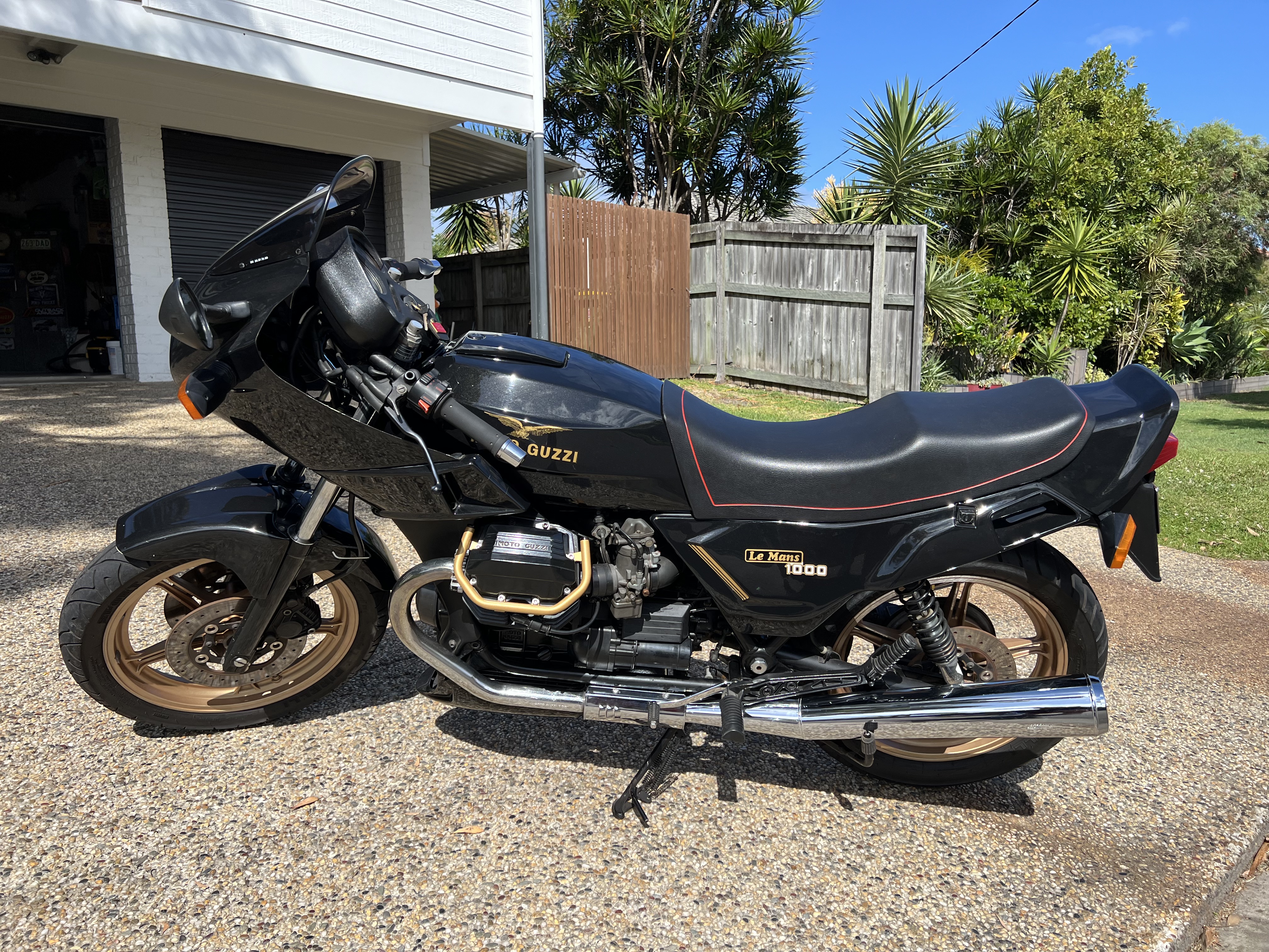 1989 MOTO GUZZI 1000 LE MANS MARK V SPORTS
