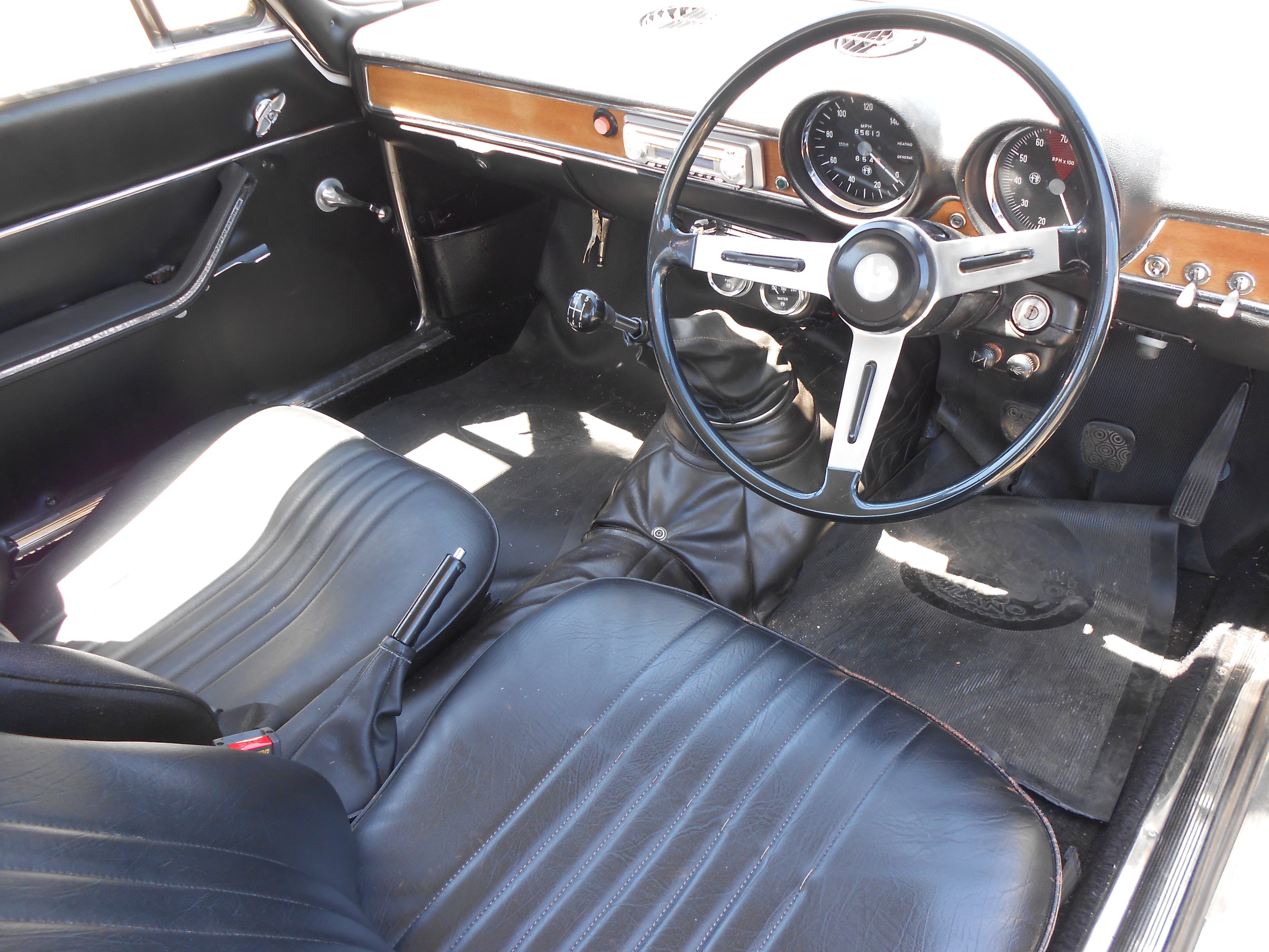 1971 ALFA ROMEO GT JUNIOR 1300 5 SP MANUAL 2D COUPE 
