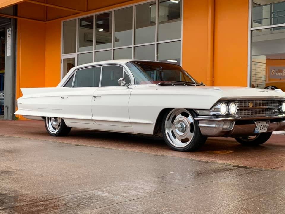 1962 CADILLAC DE VILLE 4 SP AUTOMATIC 4D SEDAN