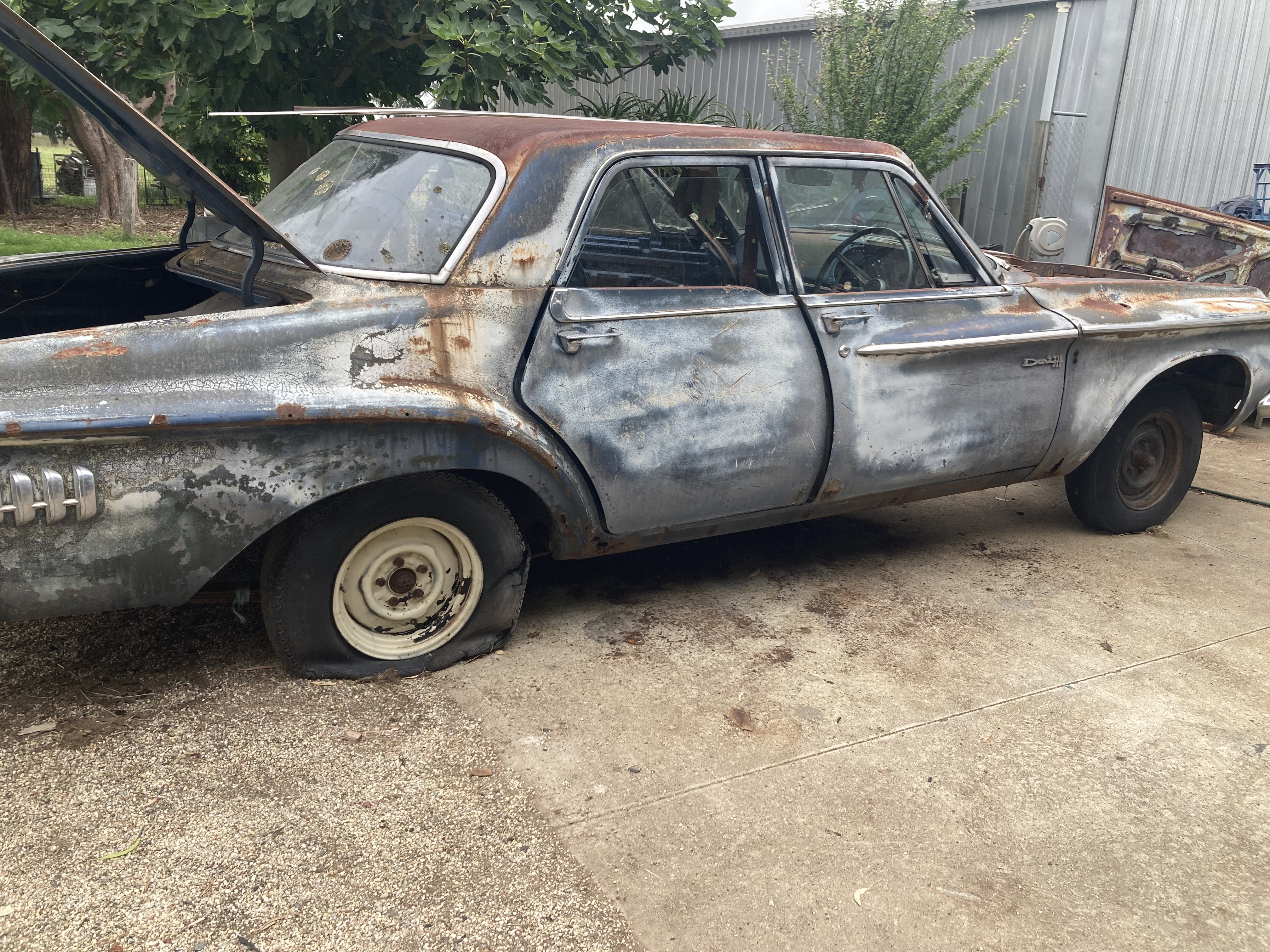 1962 DODGE DART 330 SEDAN 