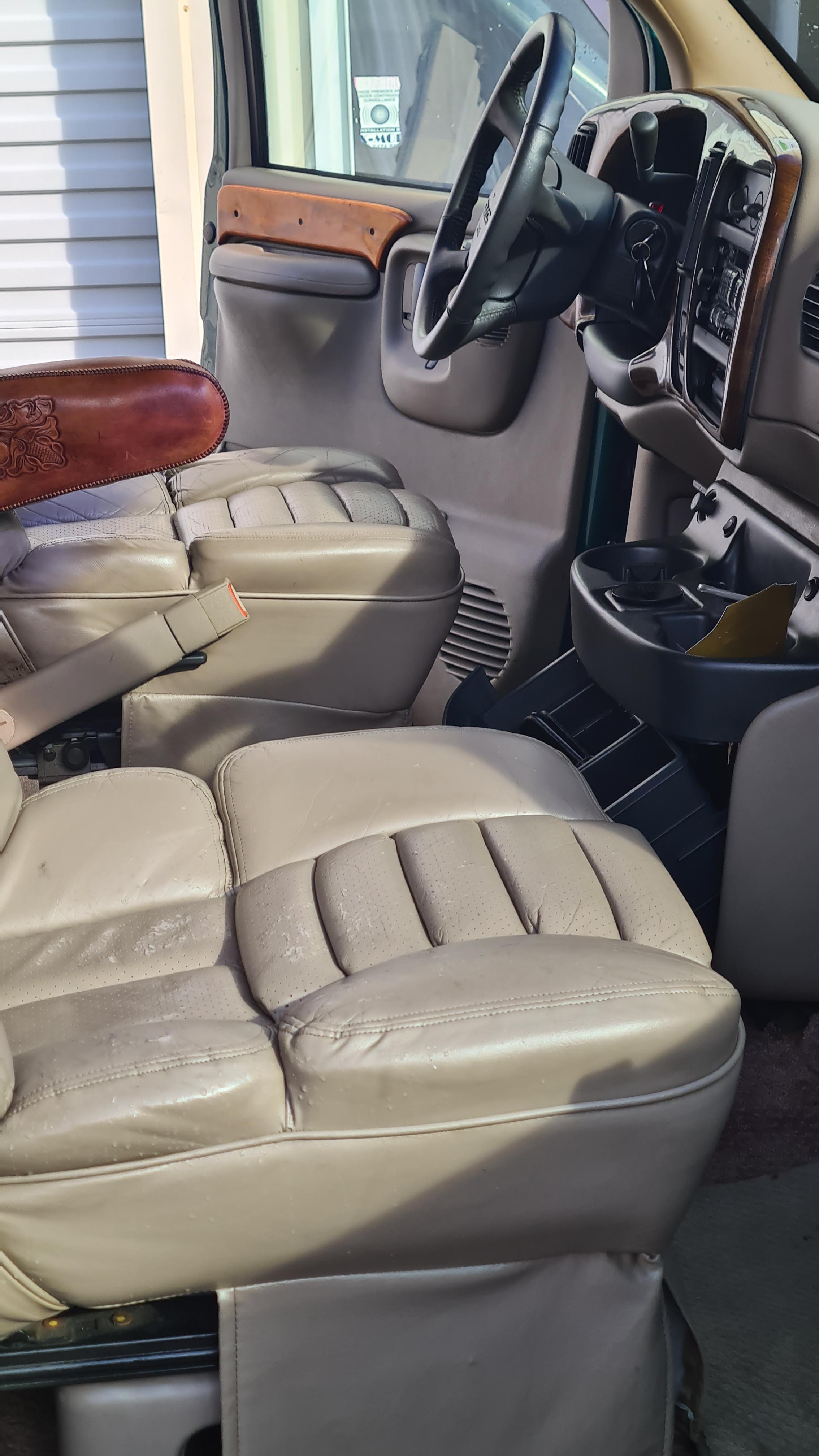 1997 CHEVROLET GMC SAVANA 1500 VAN