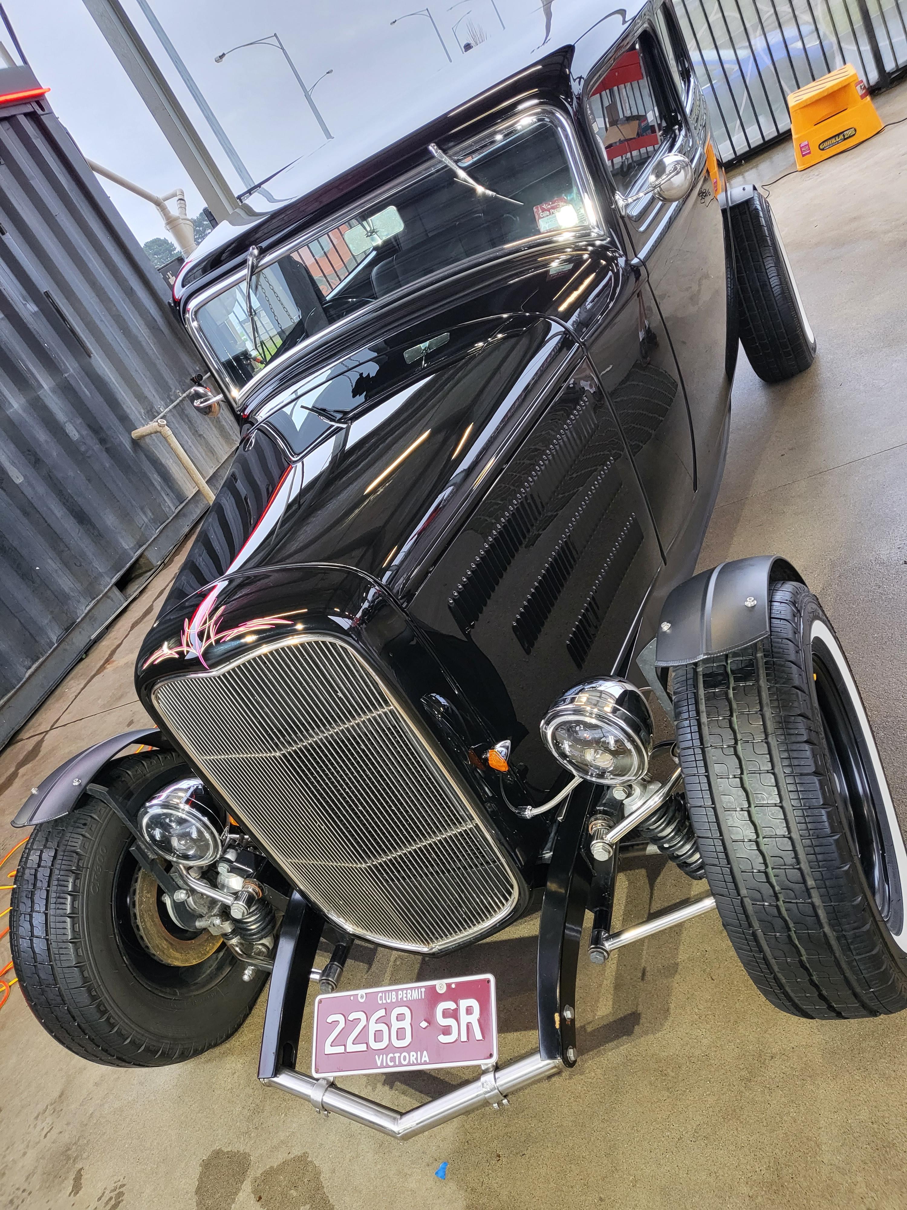 1932 FORD TUDOR HOT ROD