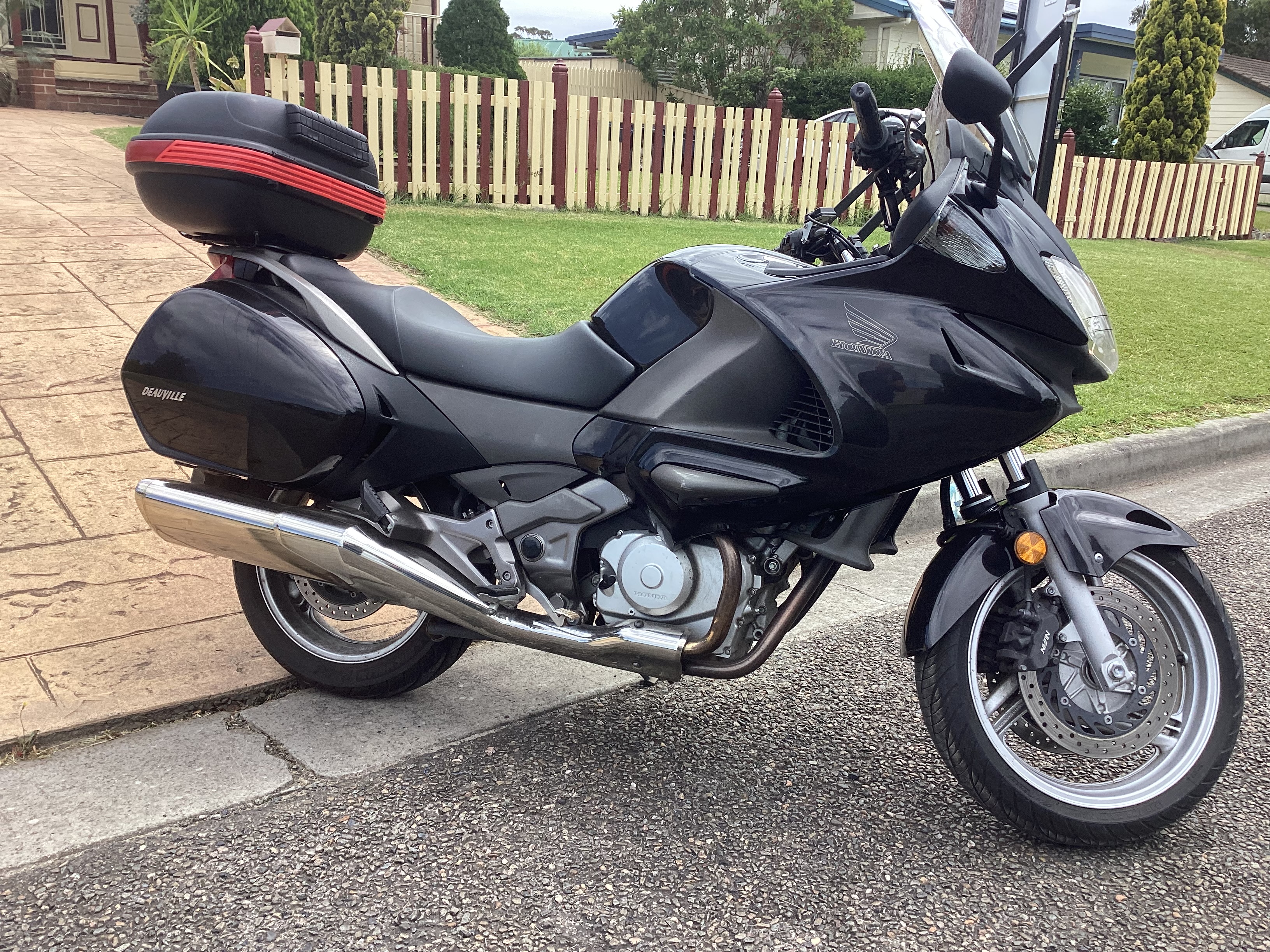 2006 HONDA NT700V DEAUVILLE ROAD