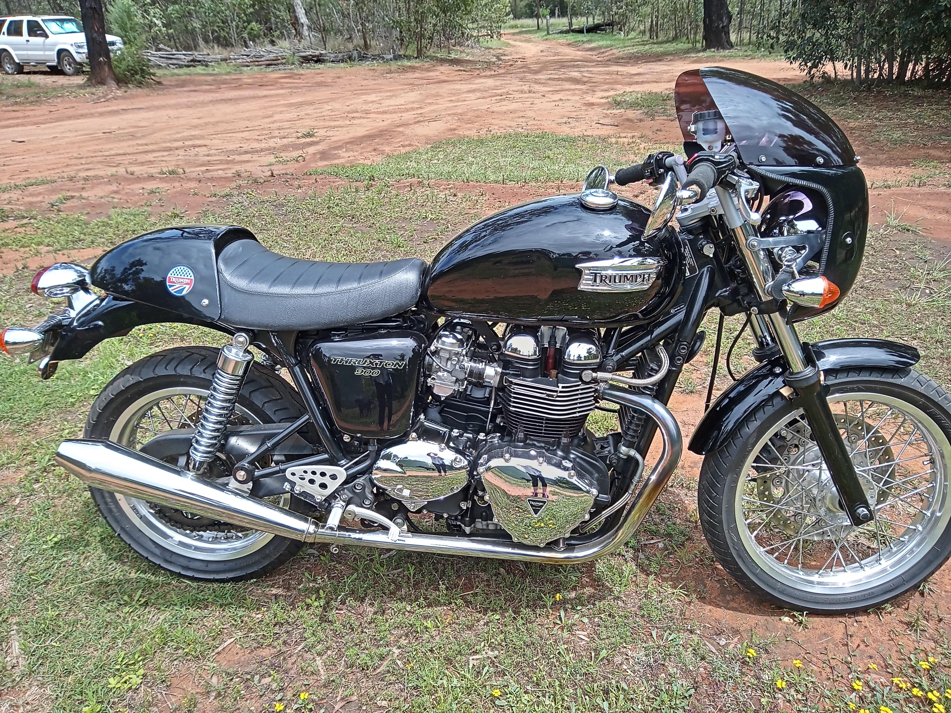 2008 TRIUMPH THRUXTON 900 CUSTOM CAFE RACER