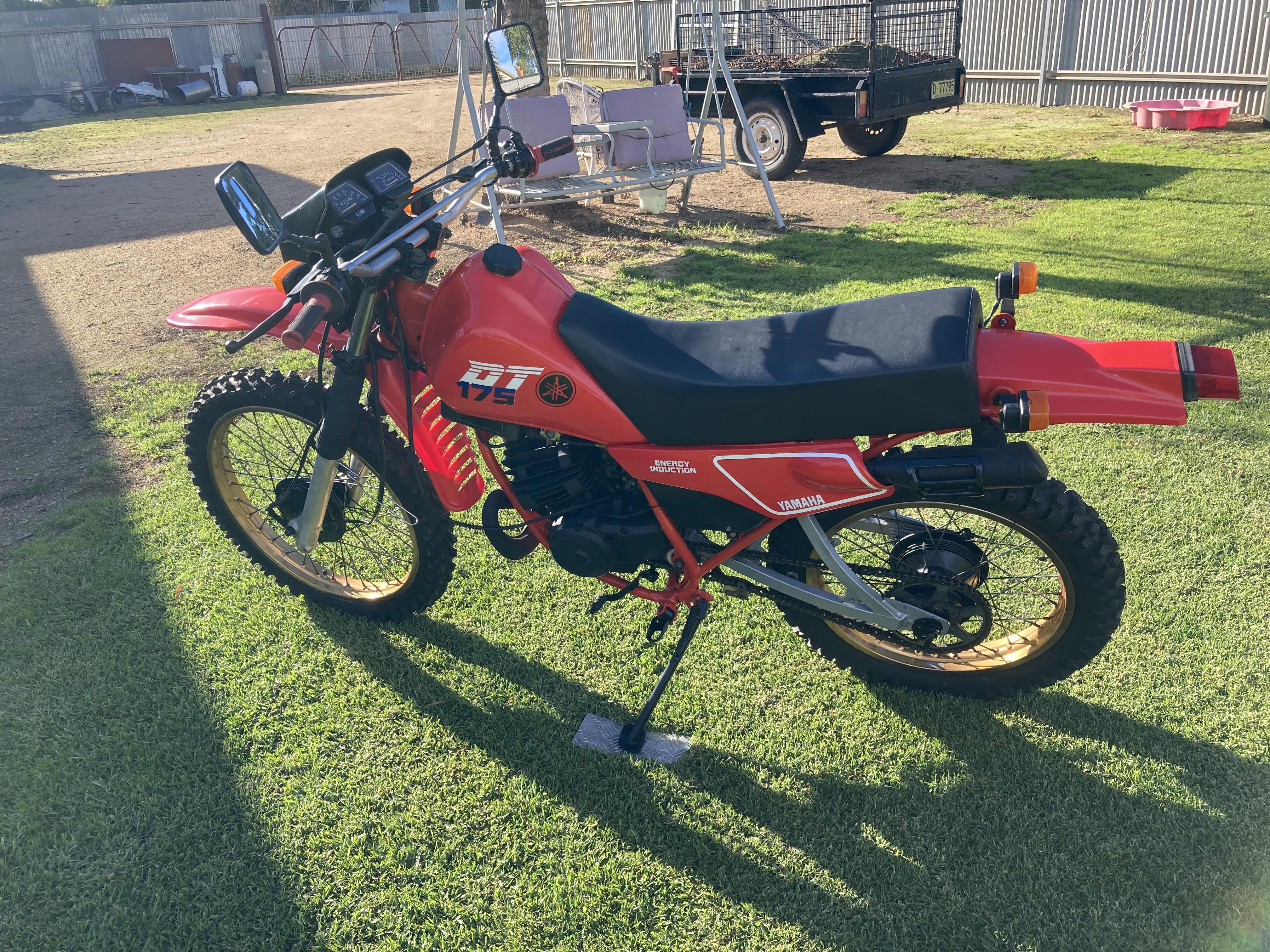 1987 YAMAHA DT175 TRAIL