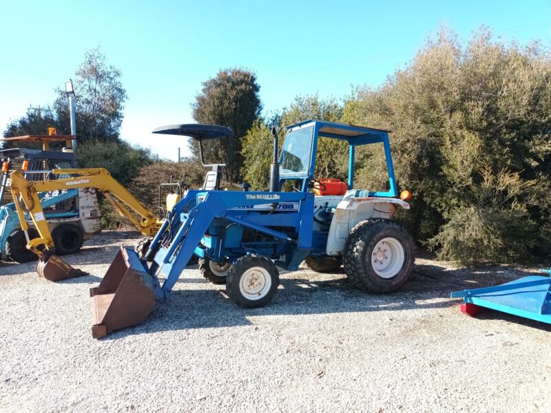 Ford 1700 FEL Tractor