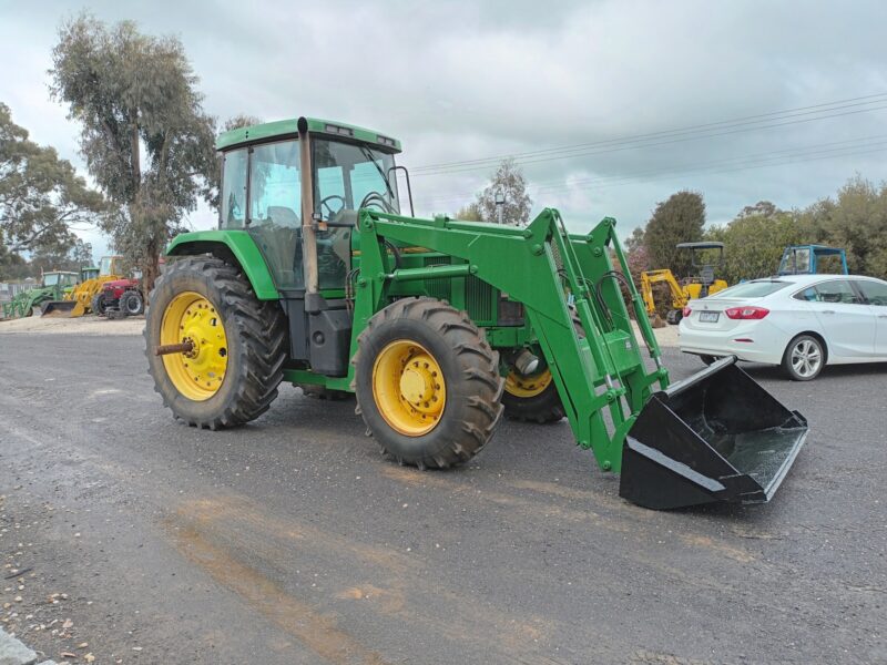John Deere 7800 FEL Tractor