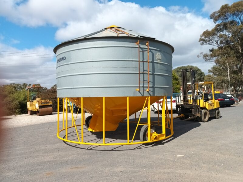 Ackland Field Bin