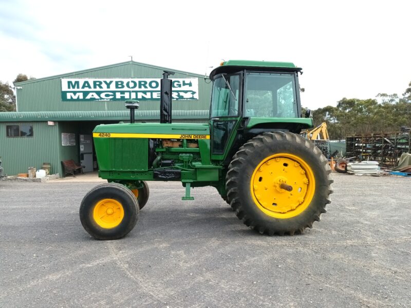 John Deere 4240 Tractor