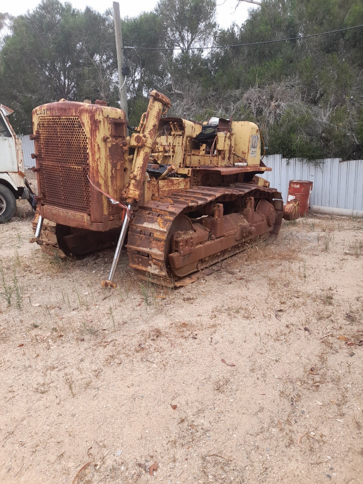 1975 CATERPILLAR D7F SERIES F DOZER