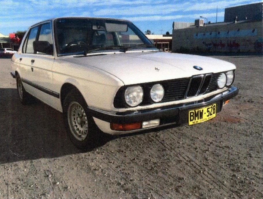 1982 BMW 5 28i EXECUTIVE 5 SP MANUAL 4D SEDAN