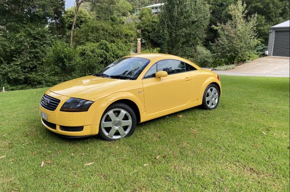 2002 AUDI TT 5 SP MANUAL 2D COUPE