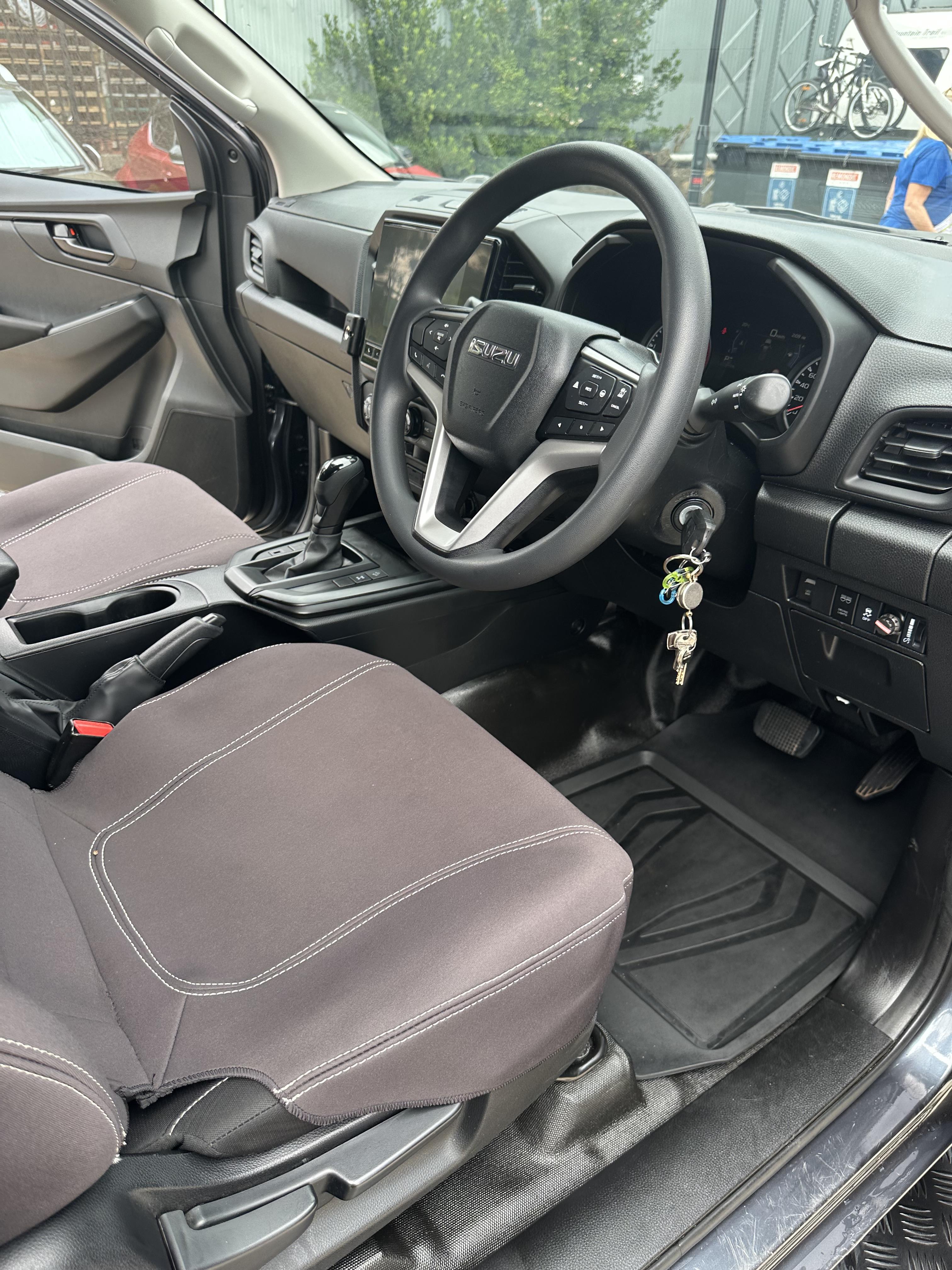 2020 ISUZU D-MAX RG MY21 SX CREW CAB UTILITY