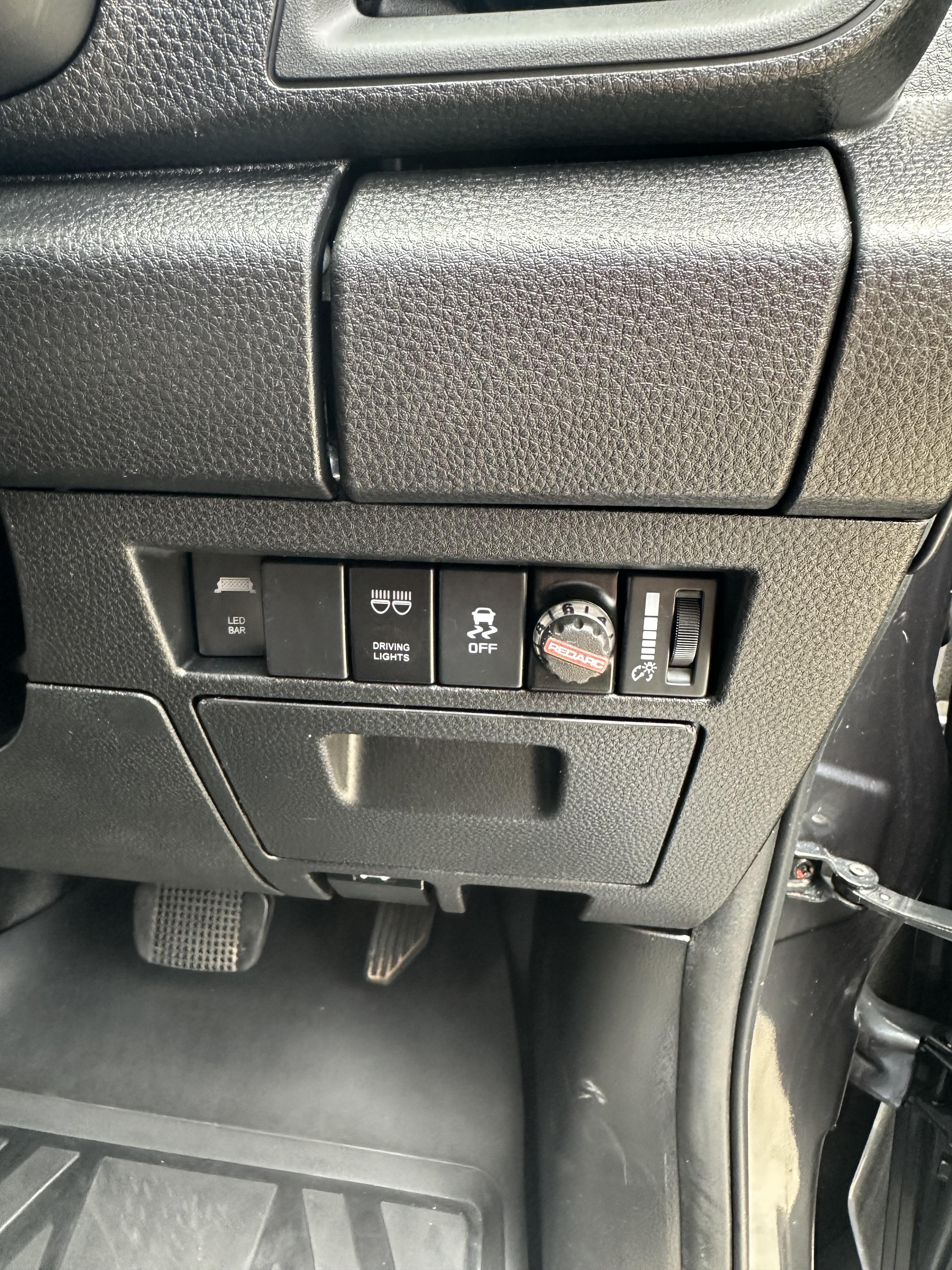2020 ISUZU D-MAX RG MY21 SX CREW CAB UTILITY