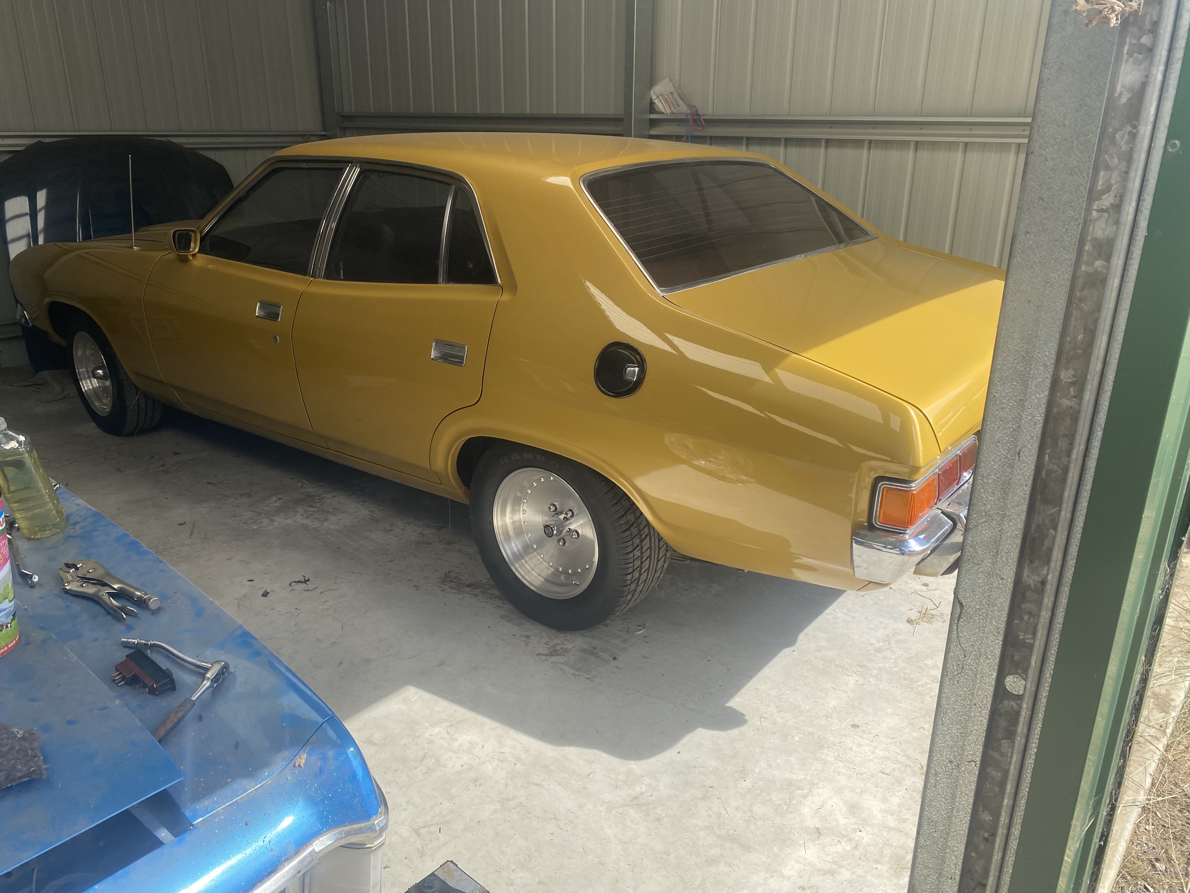 1975 FORD FALCON XB GS 3 SP AUTOMATIC SEDAN