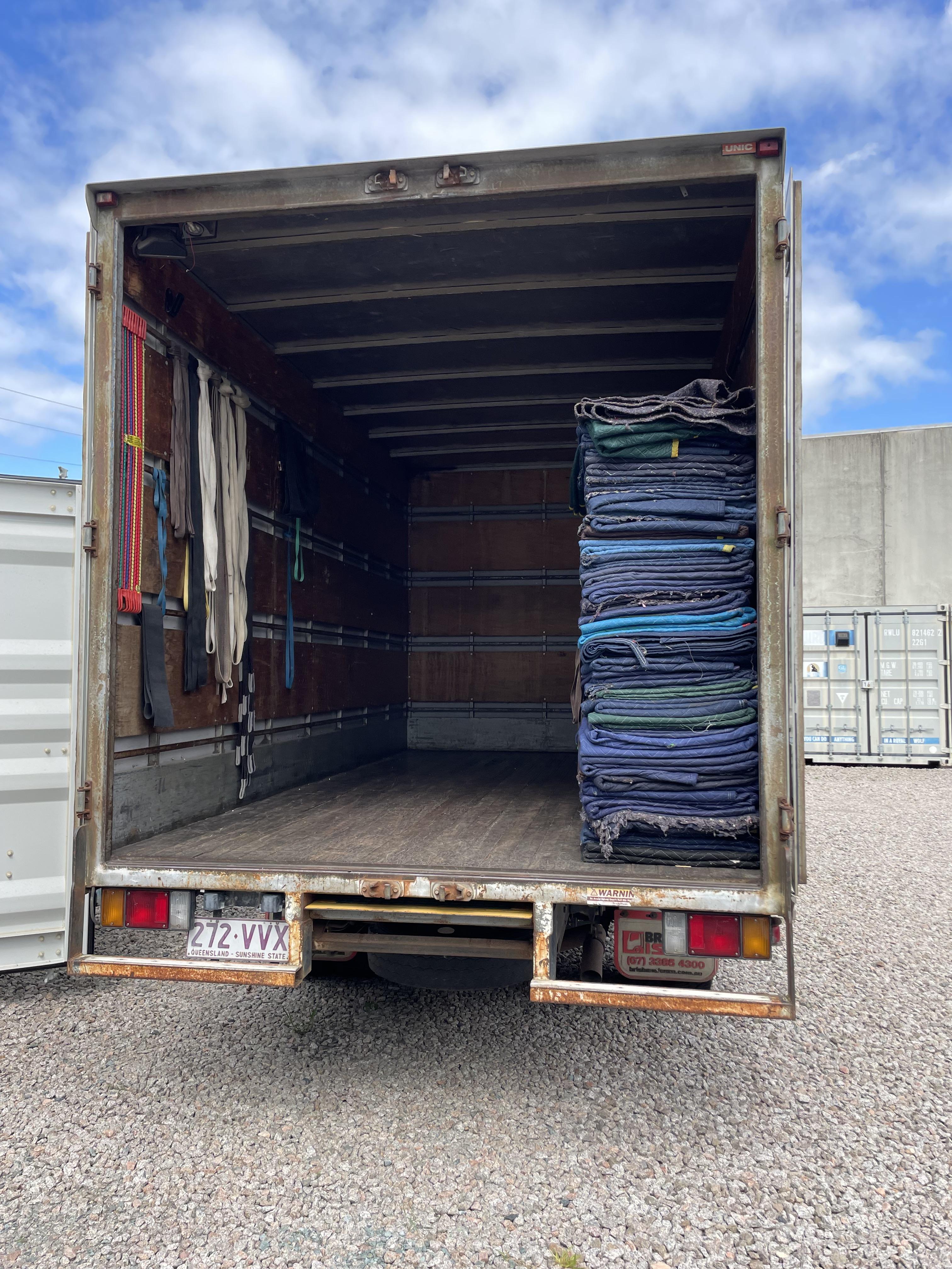 2012 ISUZU NPR 300 PANTECH