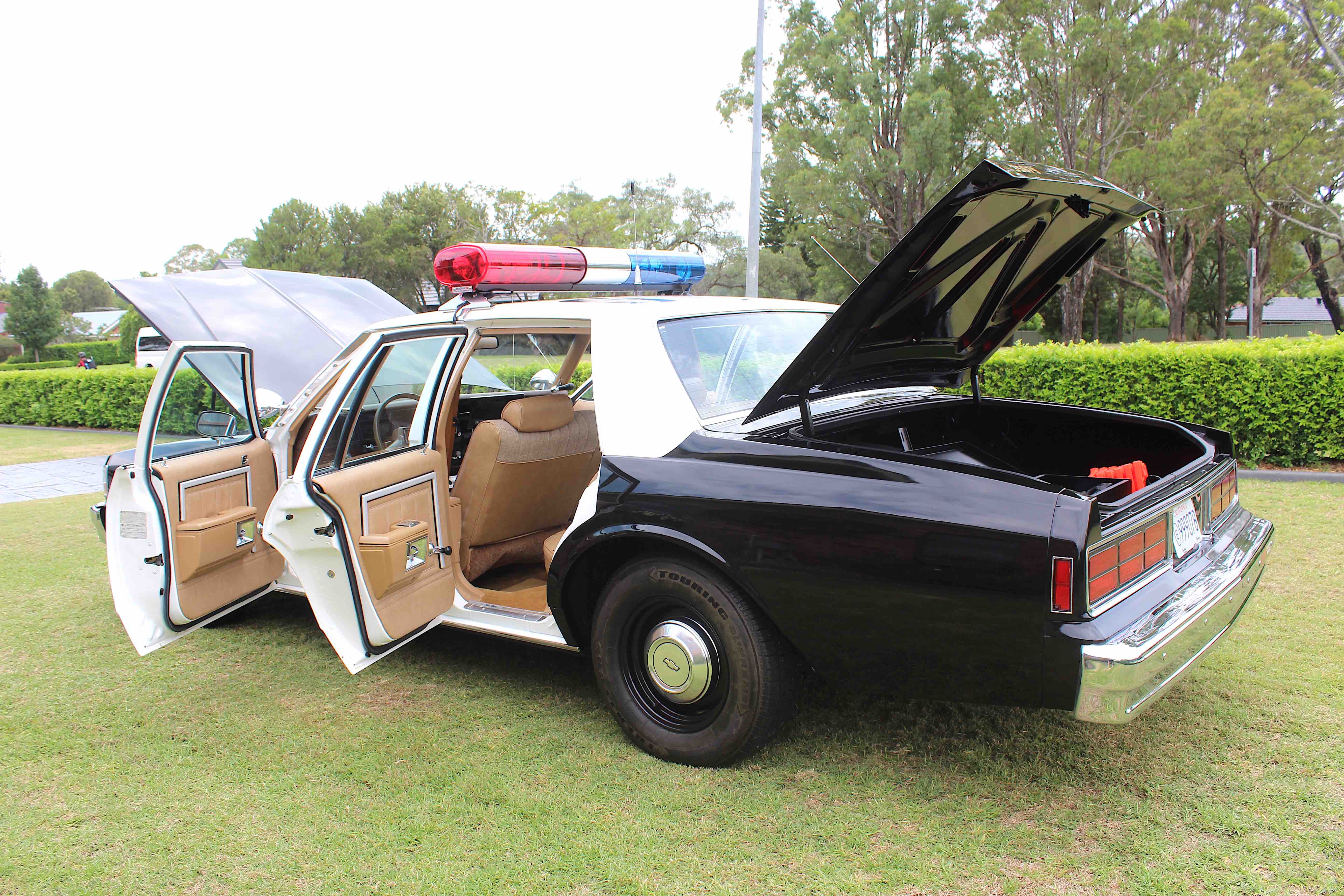 1988 CHEVROLET CAPRICE LAPD POLICE AUTO SEDAN