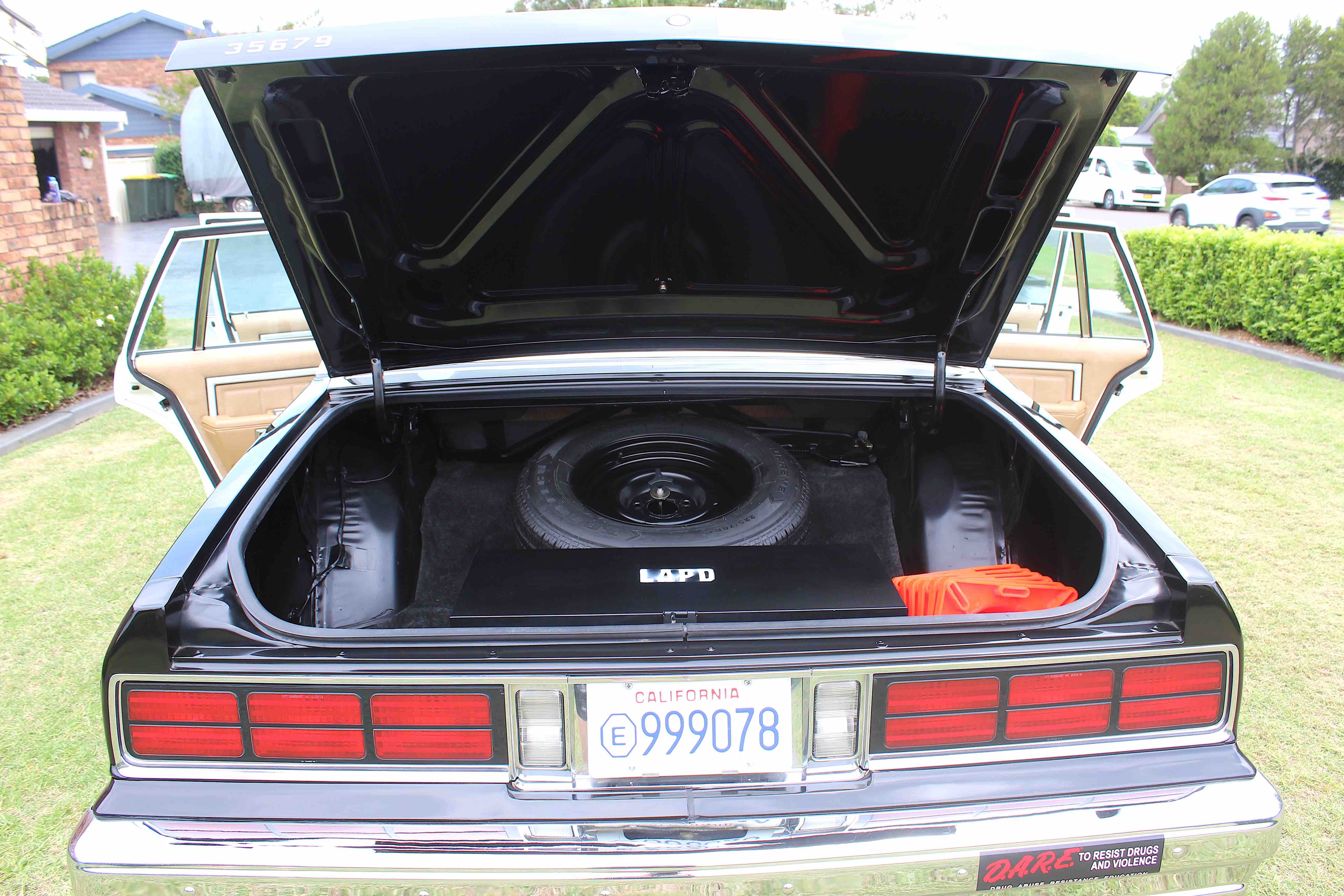 1988 CHEVROLET CAPRICE LAPD POLICE AUTO SEDAN