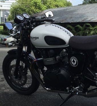 2014 TRIUMPH THRUXTON 900 ROAD