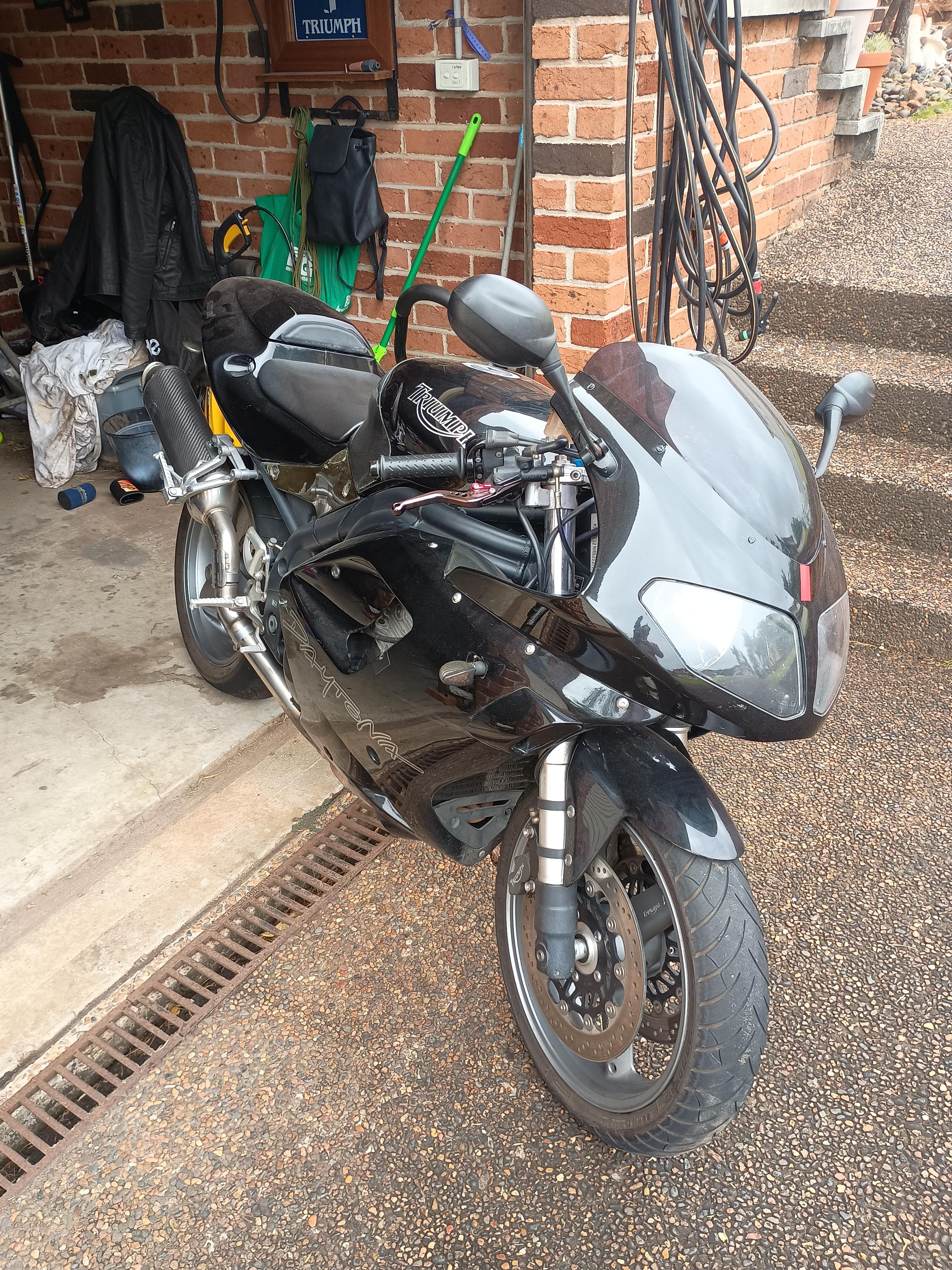 2006 TRIUMPH T955i (DAYTONA 955i) SPORTS