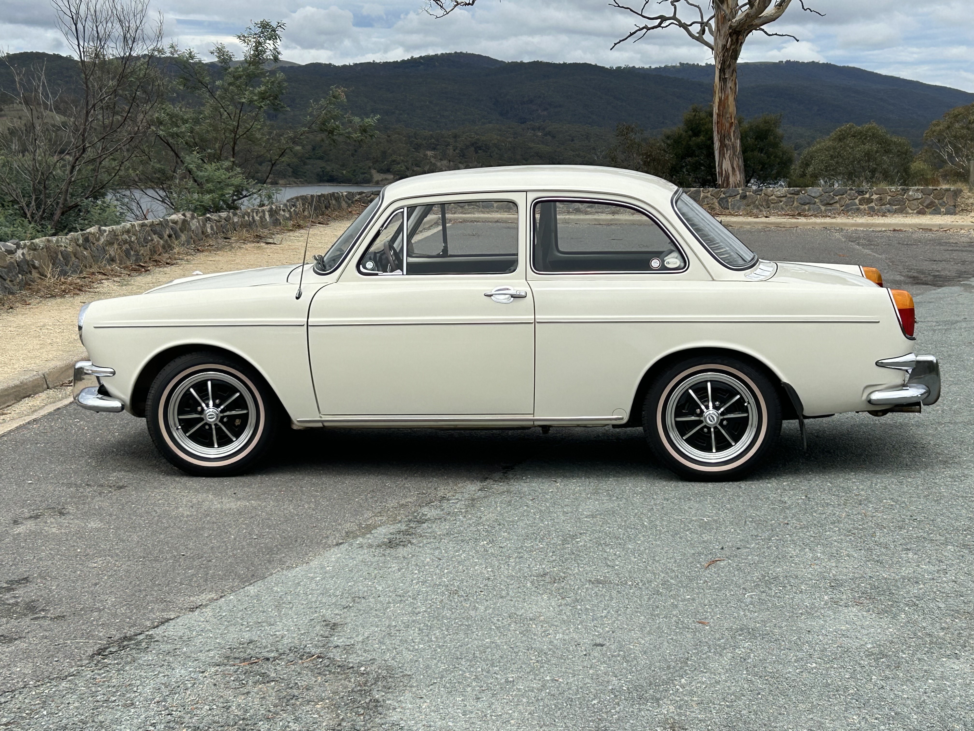 1969 VOLKSWAGEN TYPE 3 NOTCHBACK 