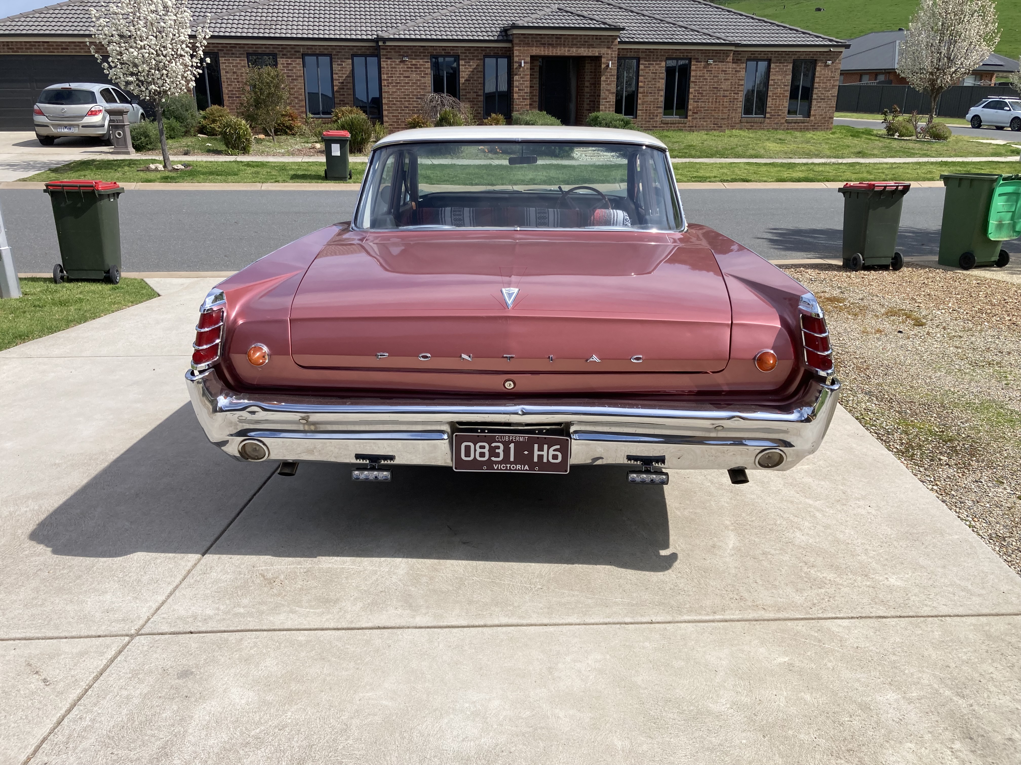 1963 PONTIAC LAURENTIAN 4D SEDAN