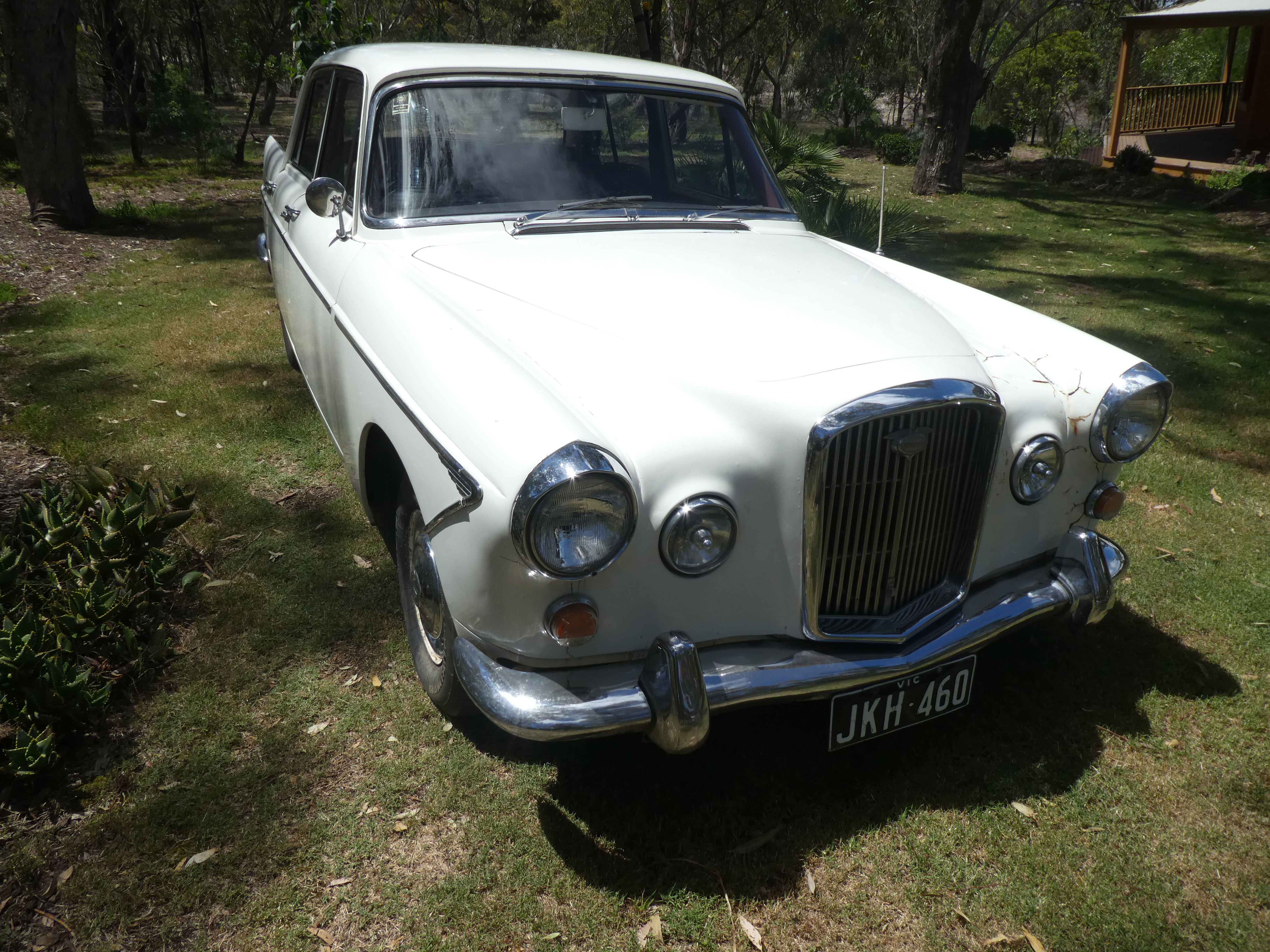 1965 WOLSELEY 6/110 MKII AUTOMATIC SEDAN