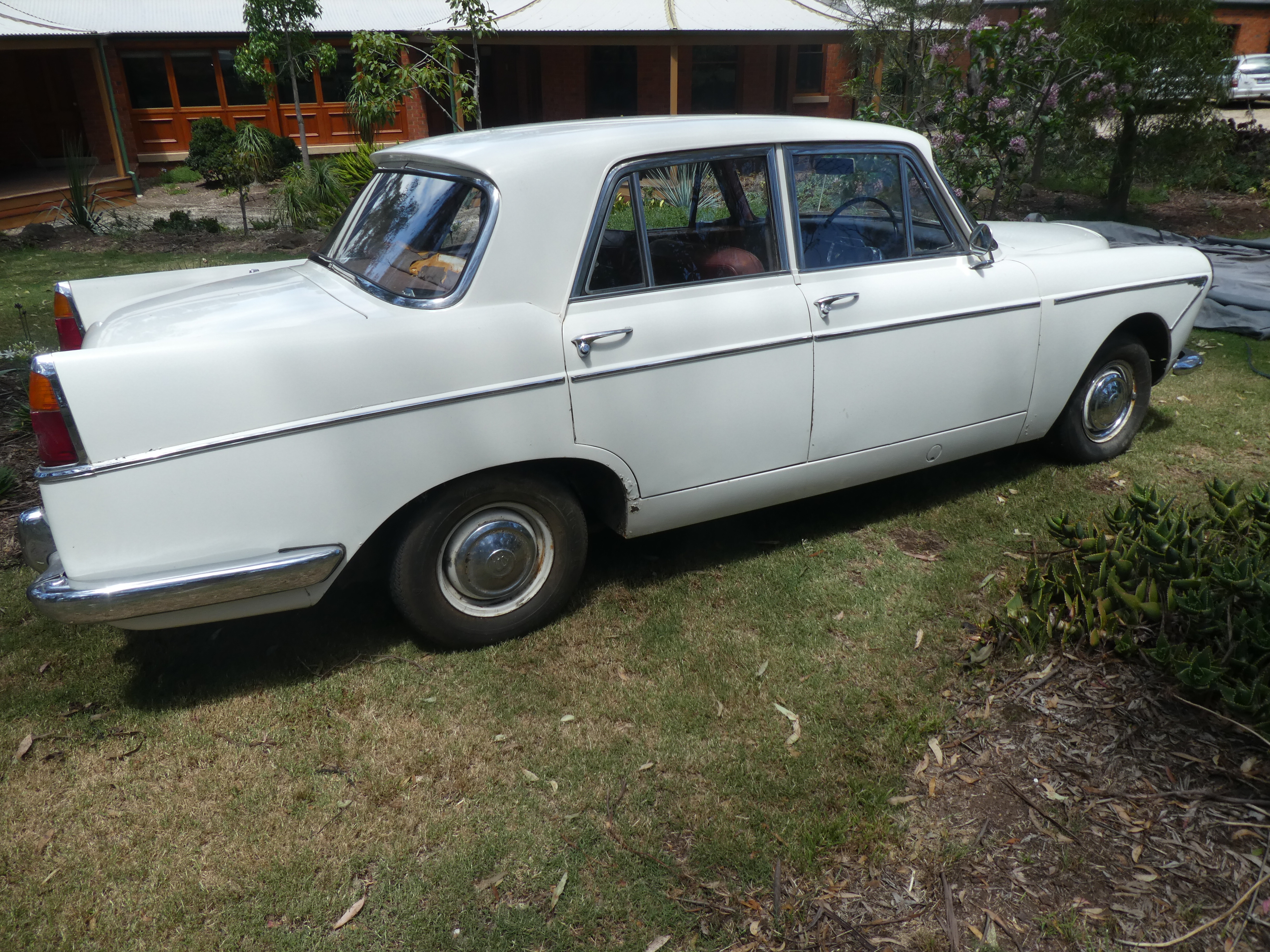 1965 WOLSELEY 6/110 MKII AUTOMATIC SEDAN