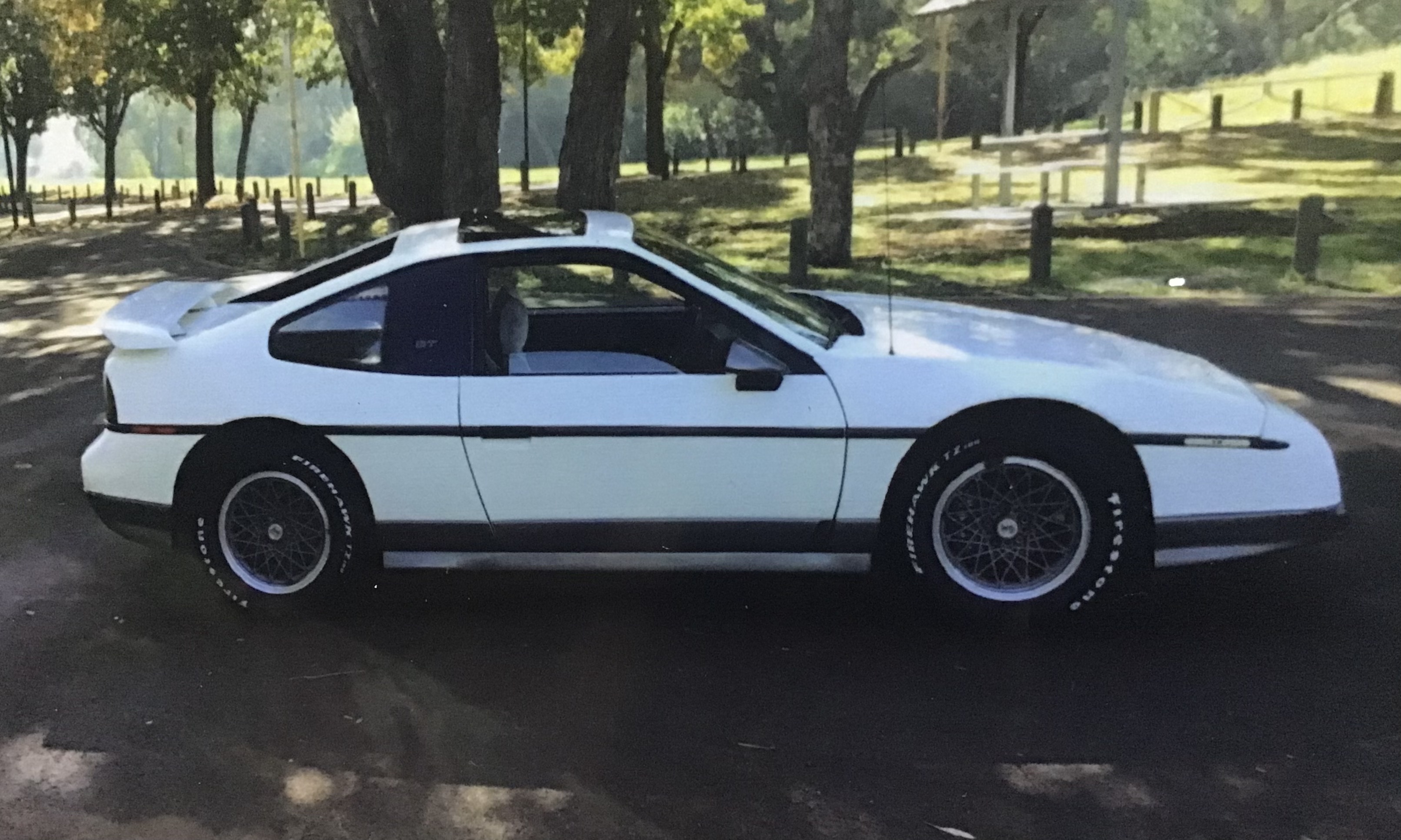 1987 PONTIAC FIERO GT AUTOMATIC COUPE