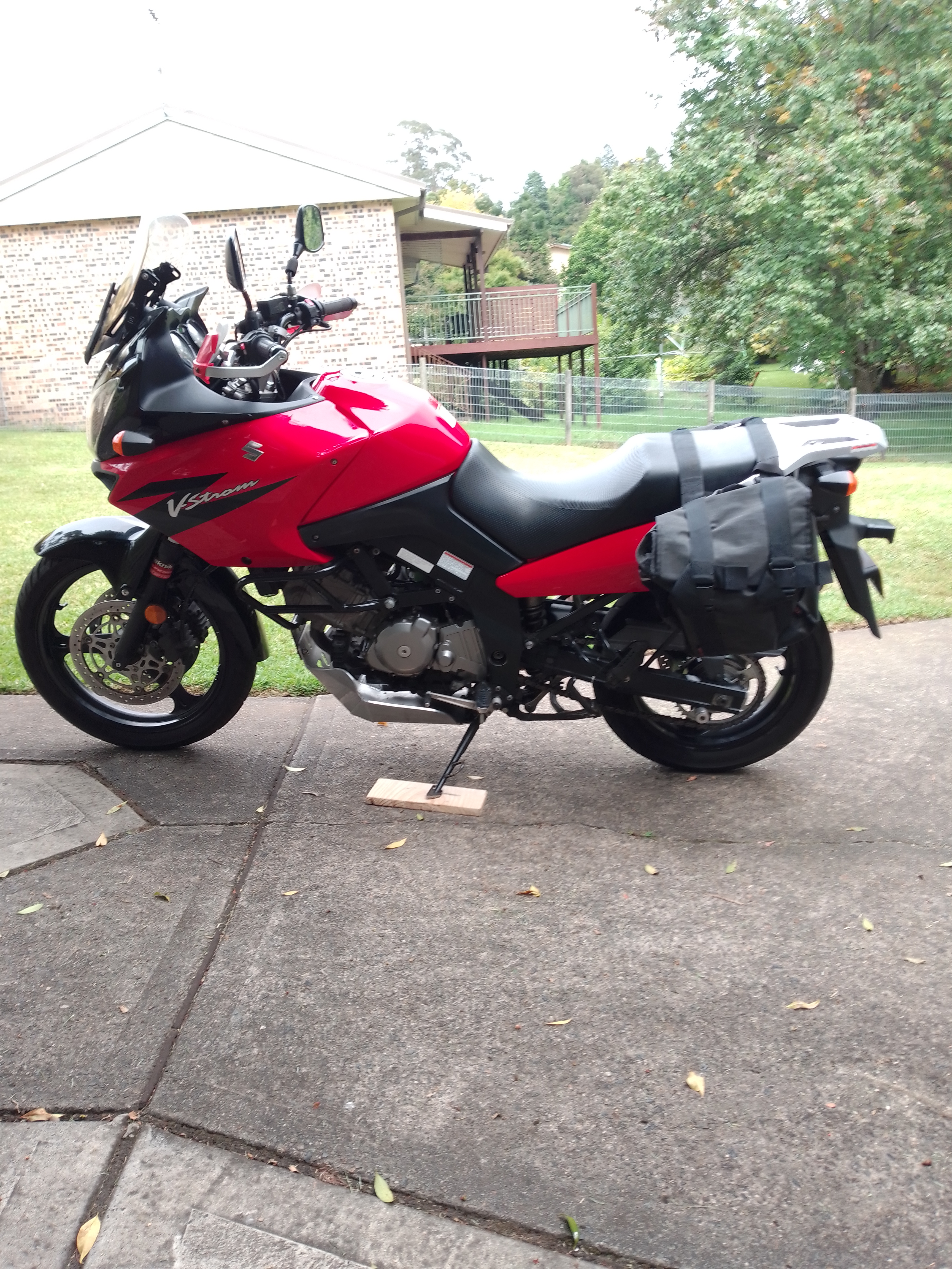 2005 SUZUKI DL650 V-STROM DUAL SPORTS