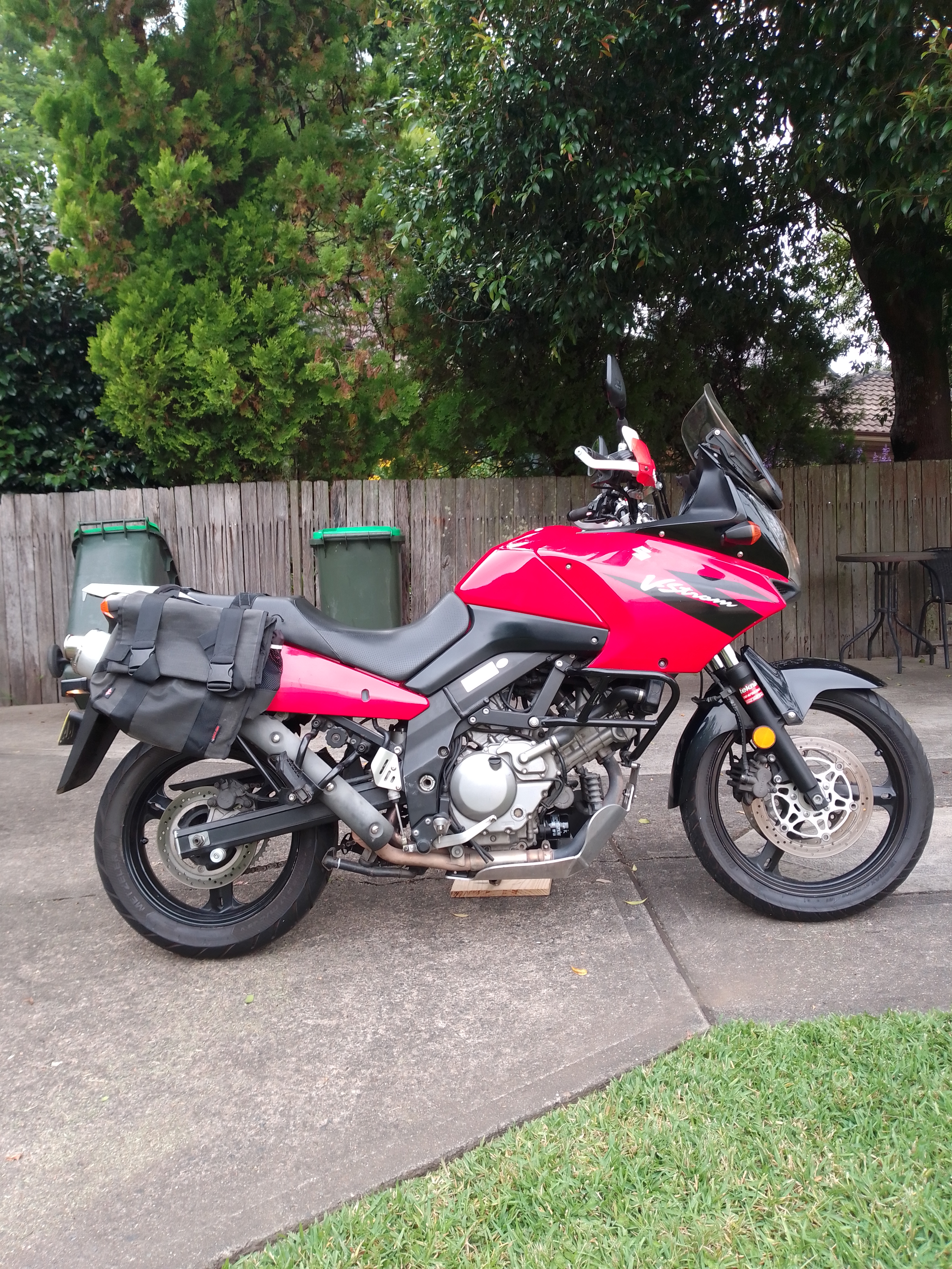 2005 SUZUKI DL650 V-STROM DUAL SPORTS