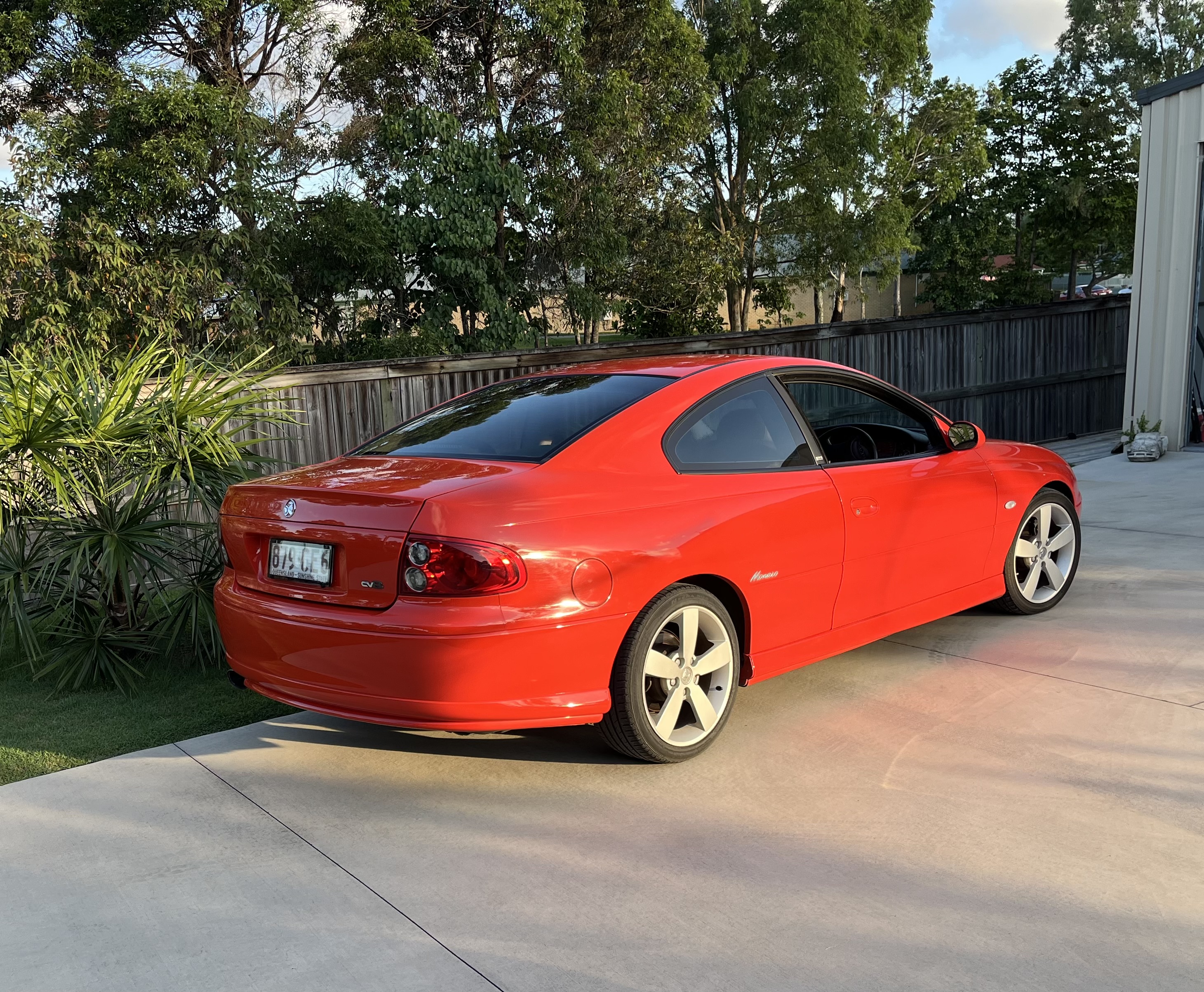 2002 HOLDEN MONARO V2 CV8 4 SP AUTOMATIC 2D COUPE