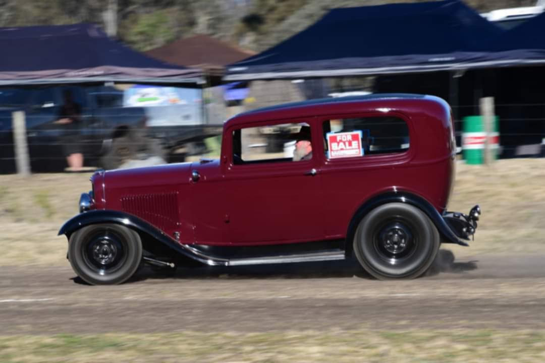 1932 FORD TUDOR SEDAN