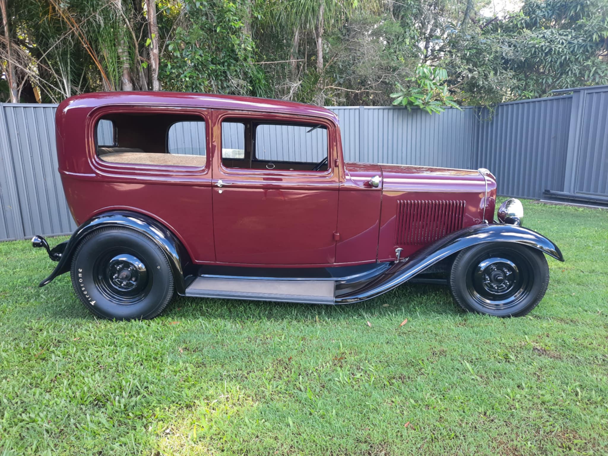 1932 FORD TUDOR SEDAN