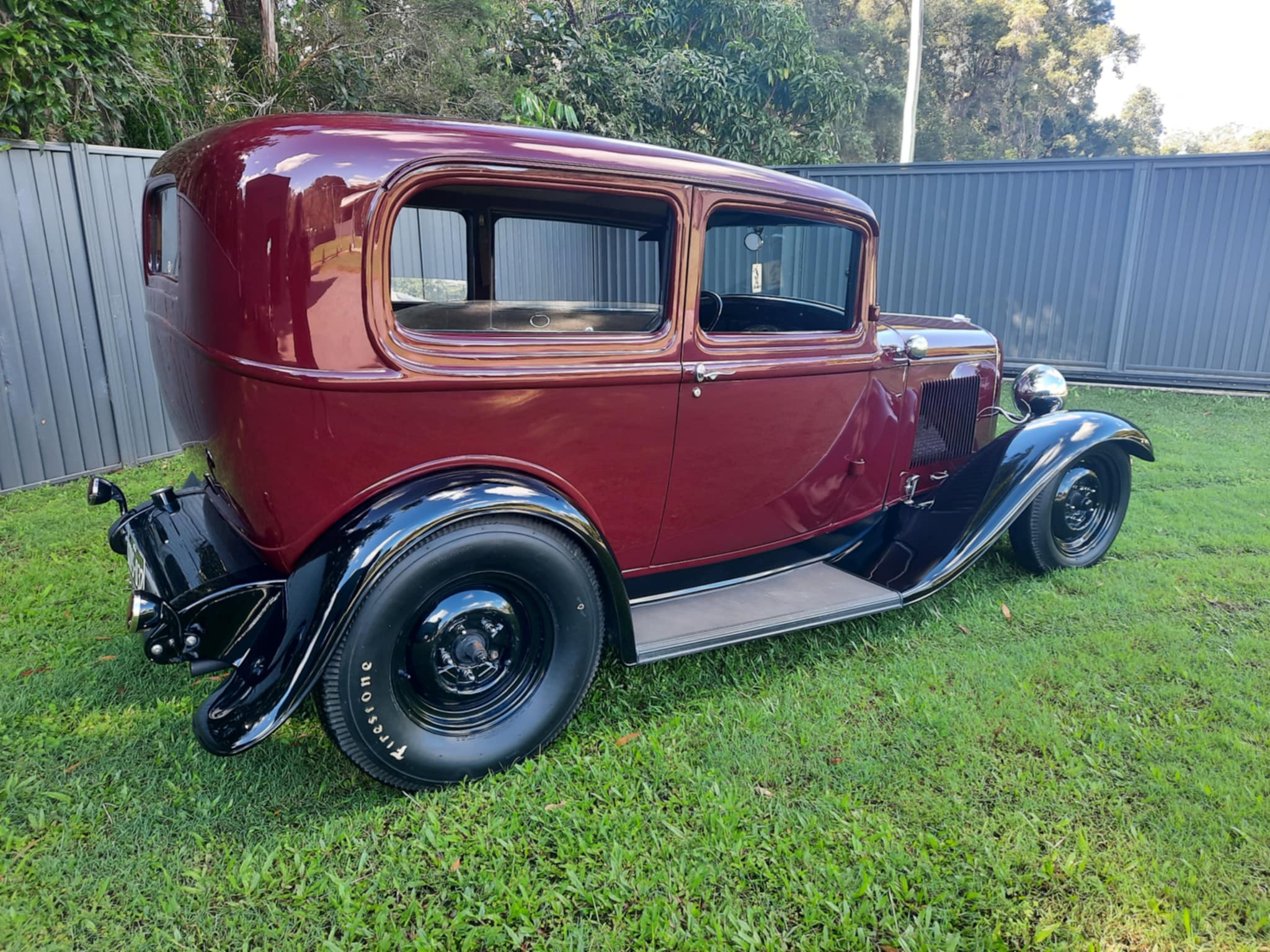1932 FORD TUDOR SEDAN