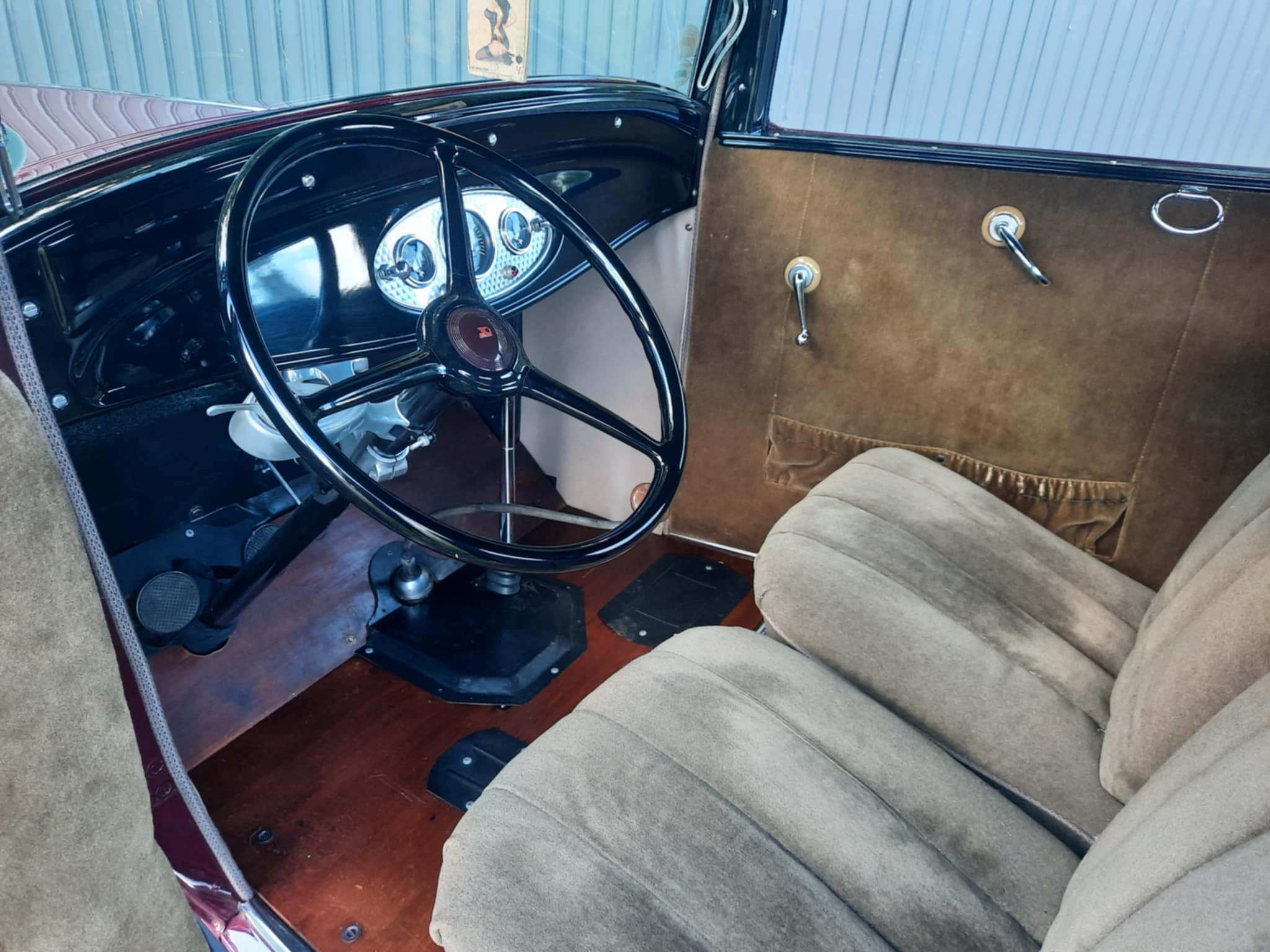 1932 FORD TUDOR SEDAN
