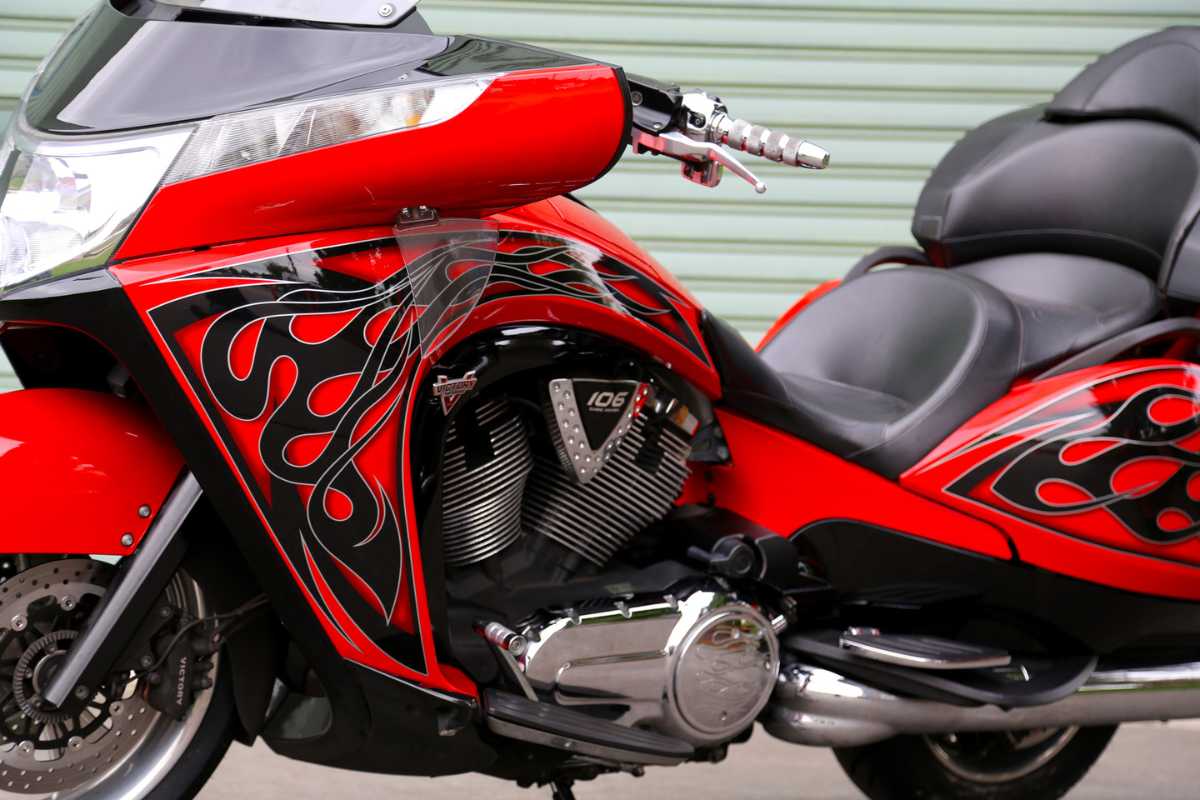 2013 VICTORY VISION ARLEN NESS CRUISER